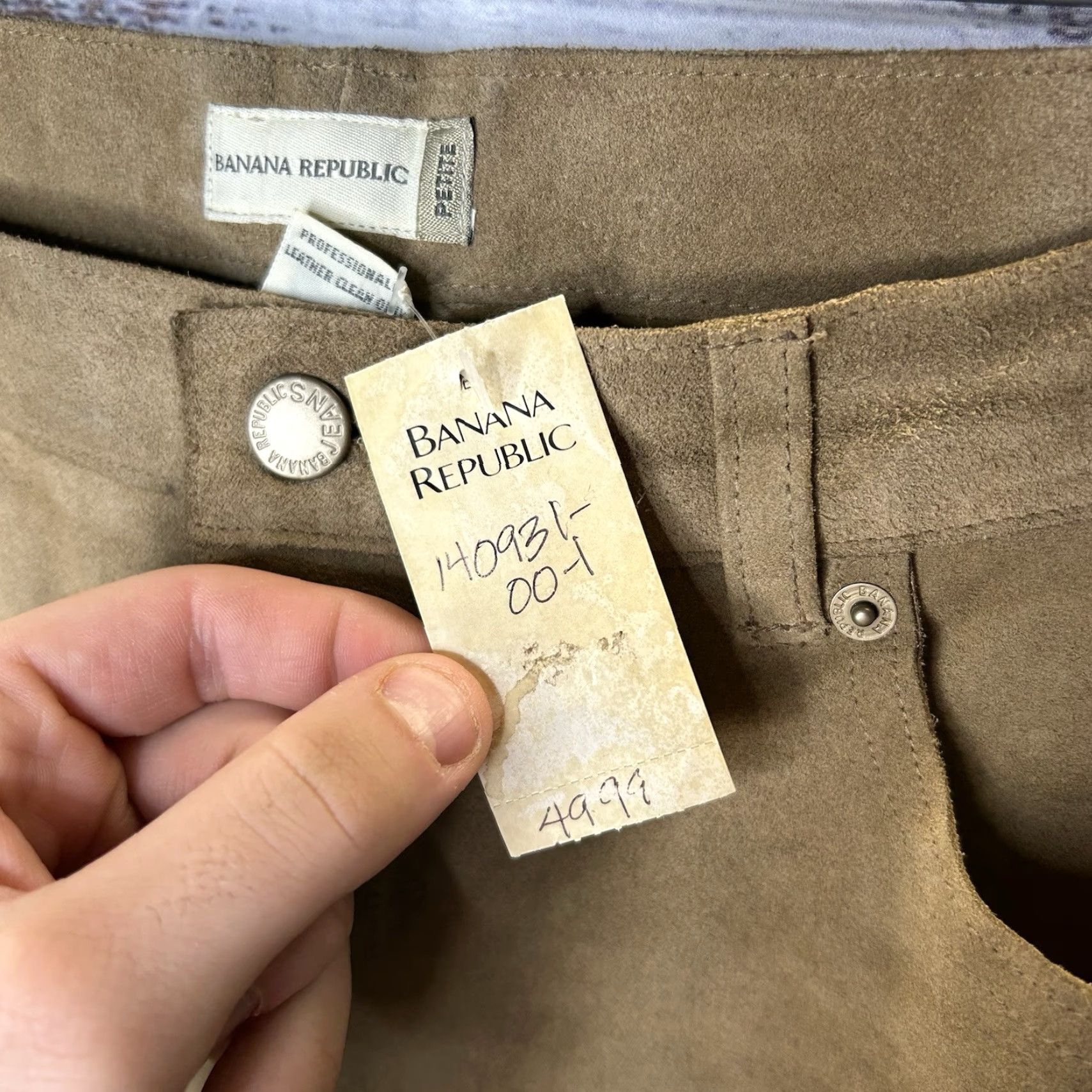 Banana Republic VINTAGE Banana Republic Genuine Leather Suede Pants Women’s Size 14 Petite Size 36" / US 14 / IT 50 - 5 Thumbnail