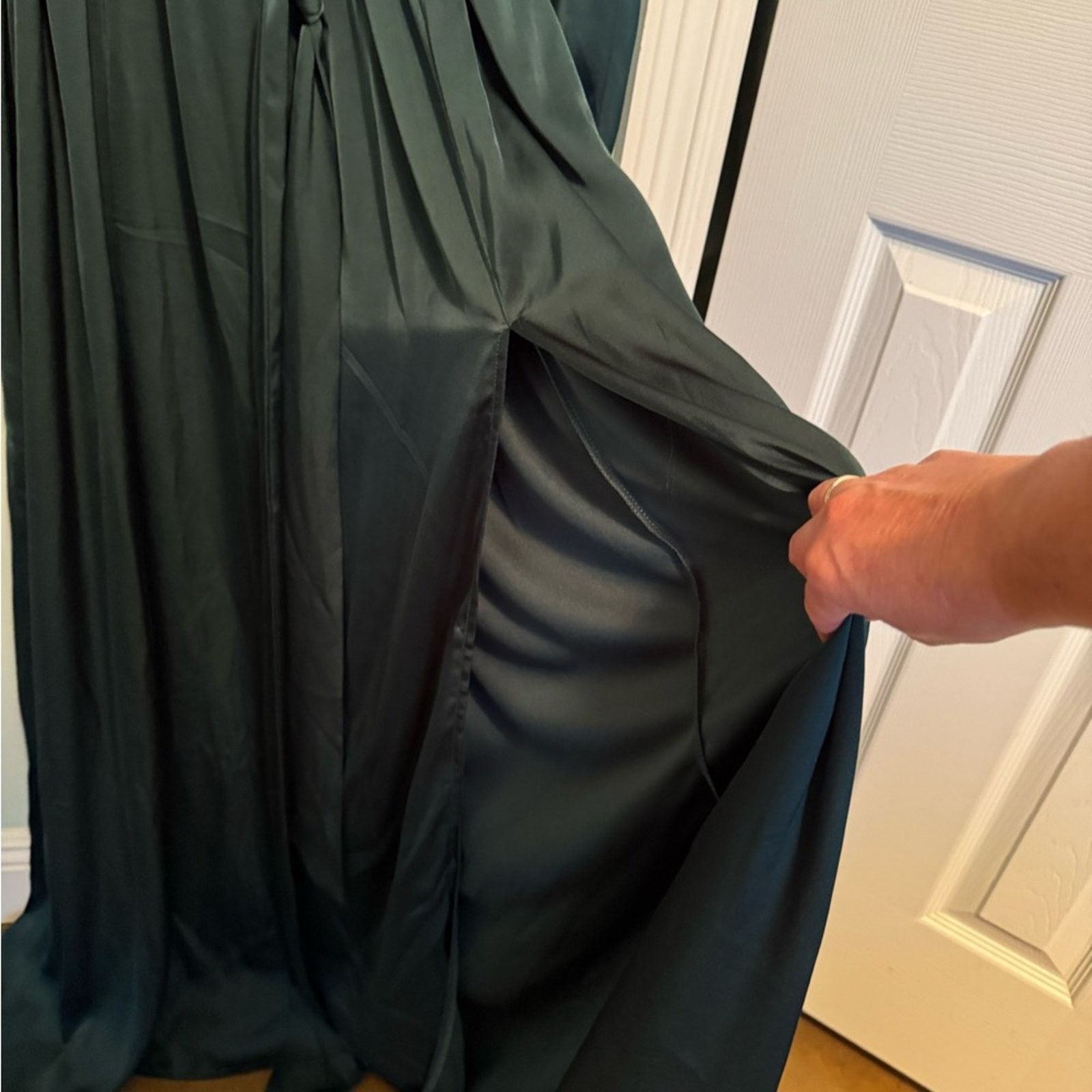 Other Fashion Nova Green Wrap Gown with Bishop Sleeves SZ 1X Size XL / US 12-14 / IT 48-50 - 4 Thumbnail