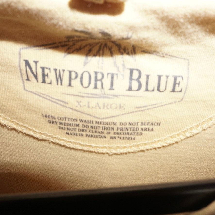 Vintage XL - Vintage Y2K Newport blue brand surfboard 2000s t-shirt Size US XL / EU 56 / 4 - 3 Thumbnail