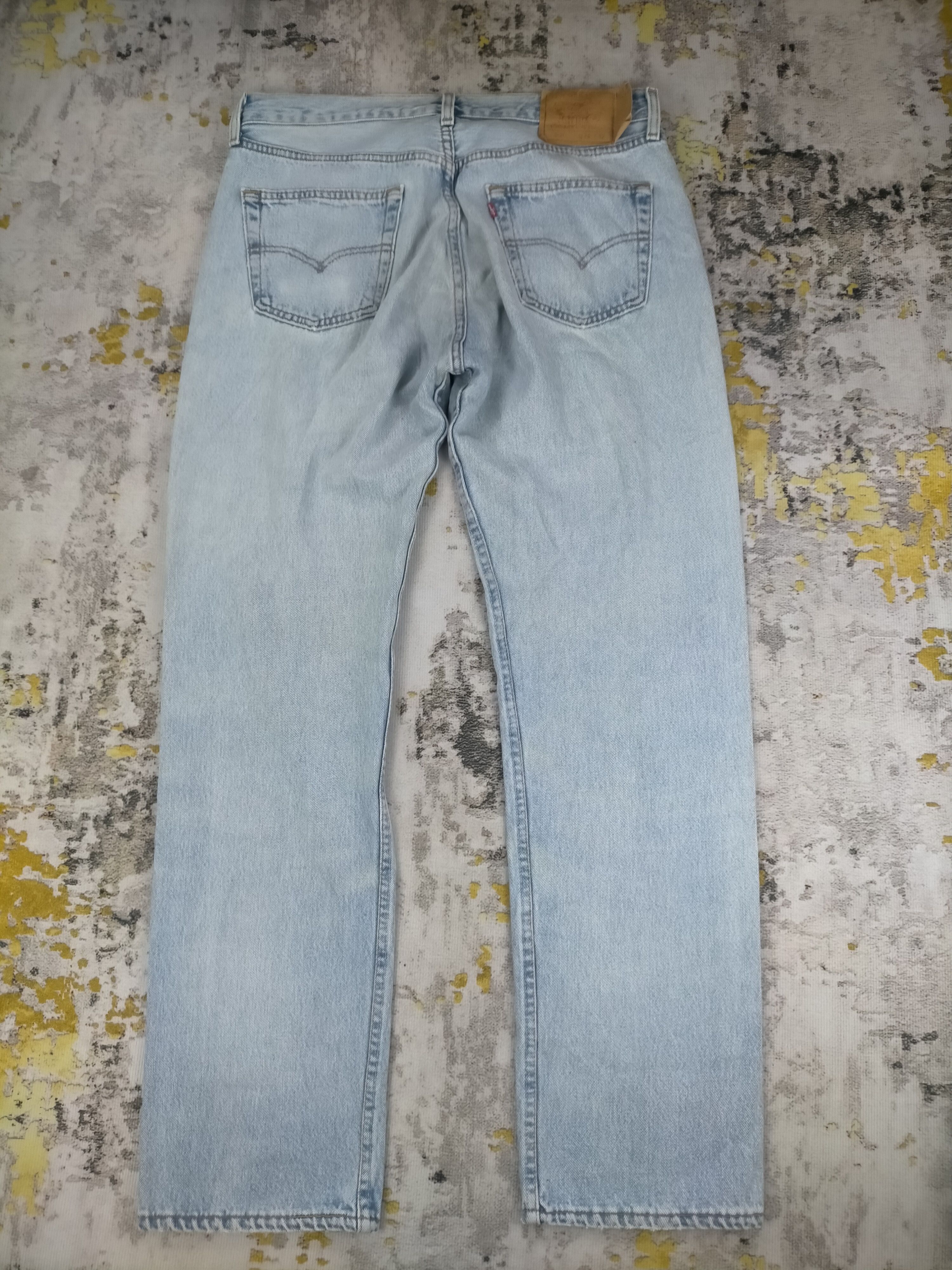 Levi's 🔥90s Levis 501 Button 524 Light Wash Distressed Jeans Size US 34 / EU 50 - 2 Thumbnail