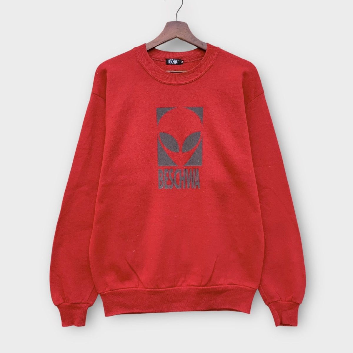 Vintage 90s BESCHWA Sweatshirt Big Logo