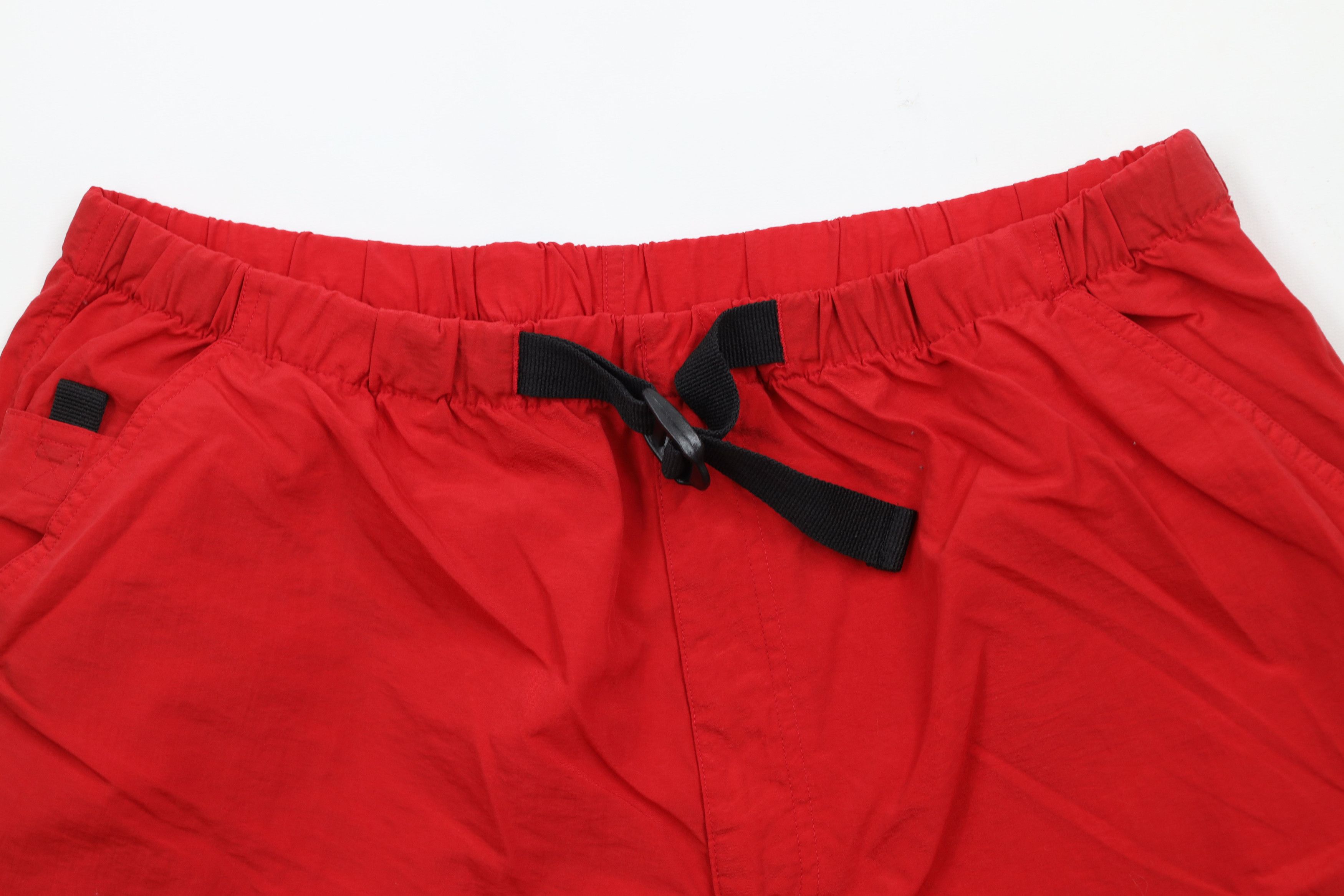 Universal Studios × Vintage Vintage 90s Universal Studios Belted Cargo Shorts Red Nylon Size US 38 / EU 54 - 2 Thumbnail