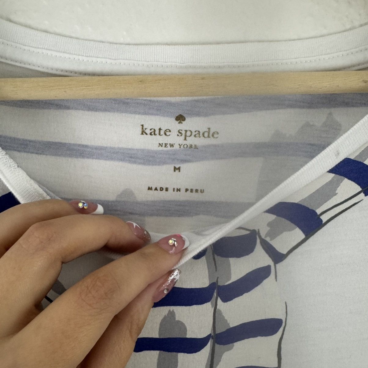 Kate Spade KATE SPADE White Blue Broome Street Tromp L'Oeil Graphic Tee Size M / US 6-8 / IT 42-44 - 7 Thumbnail