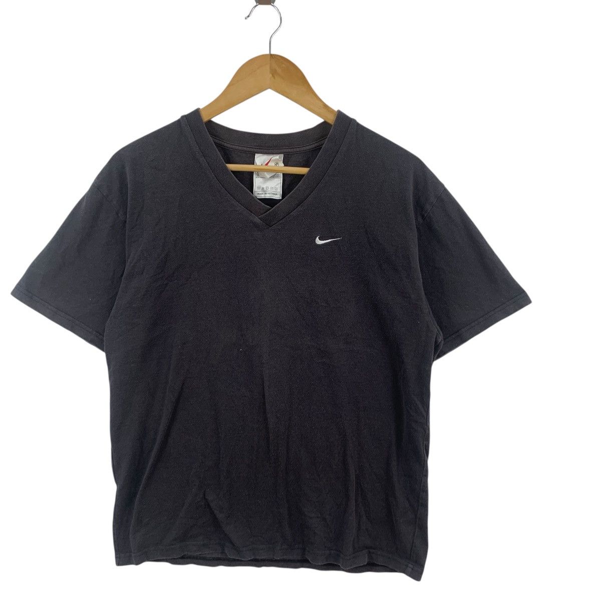 Nike Vintage NIKE USA SWOOSH Embroidered Logo Sun Faded Tee Size US L / EU 52-54 / 3 - 4 Thumbnail