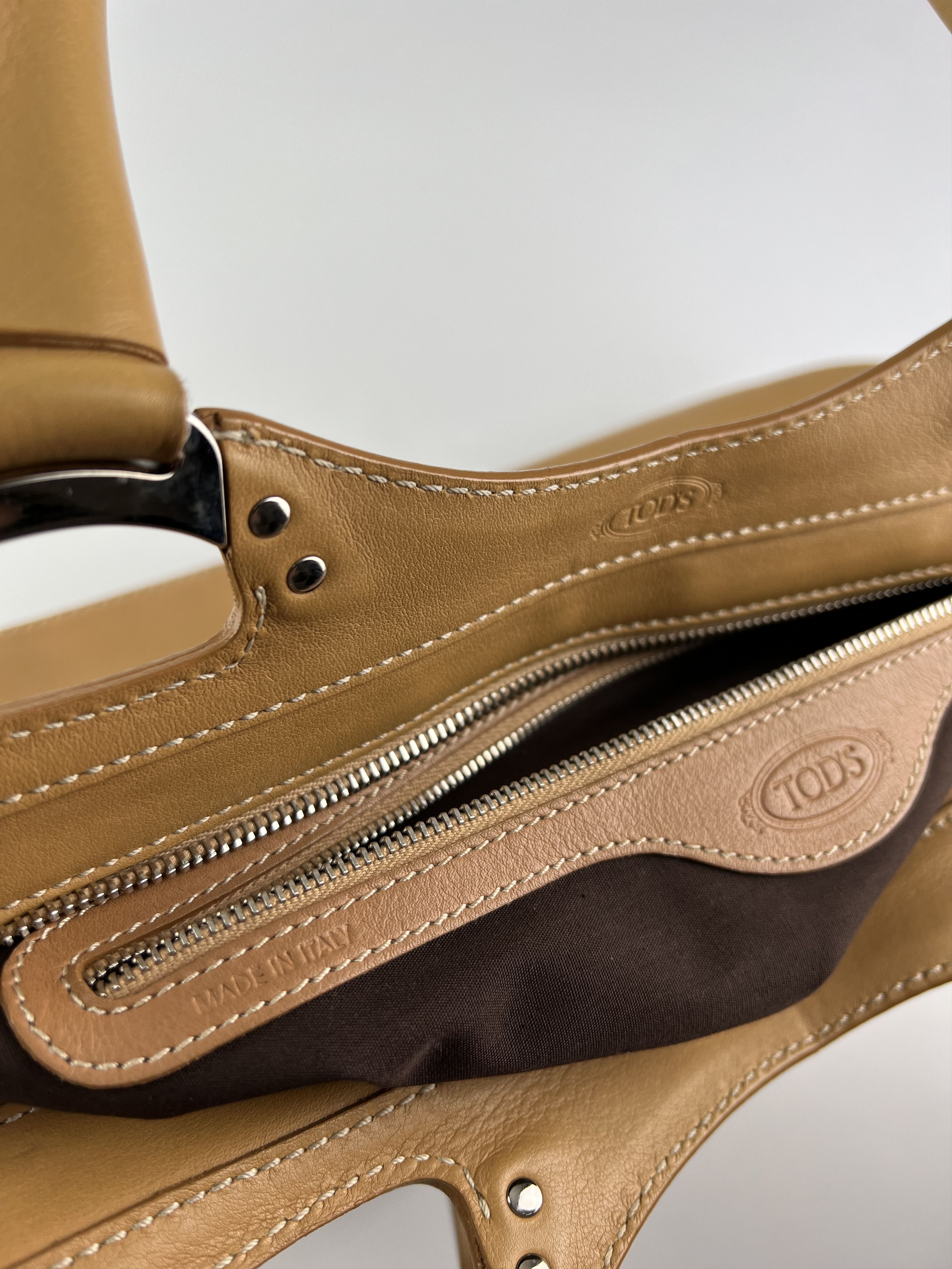 Leather × Tod's Tod's Women's Leather Handbag Size ONE SIZE - 14 Thumbnail