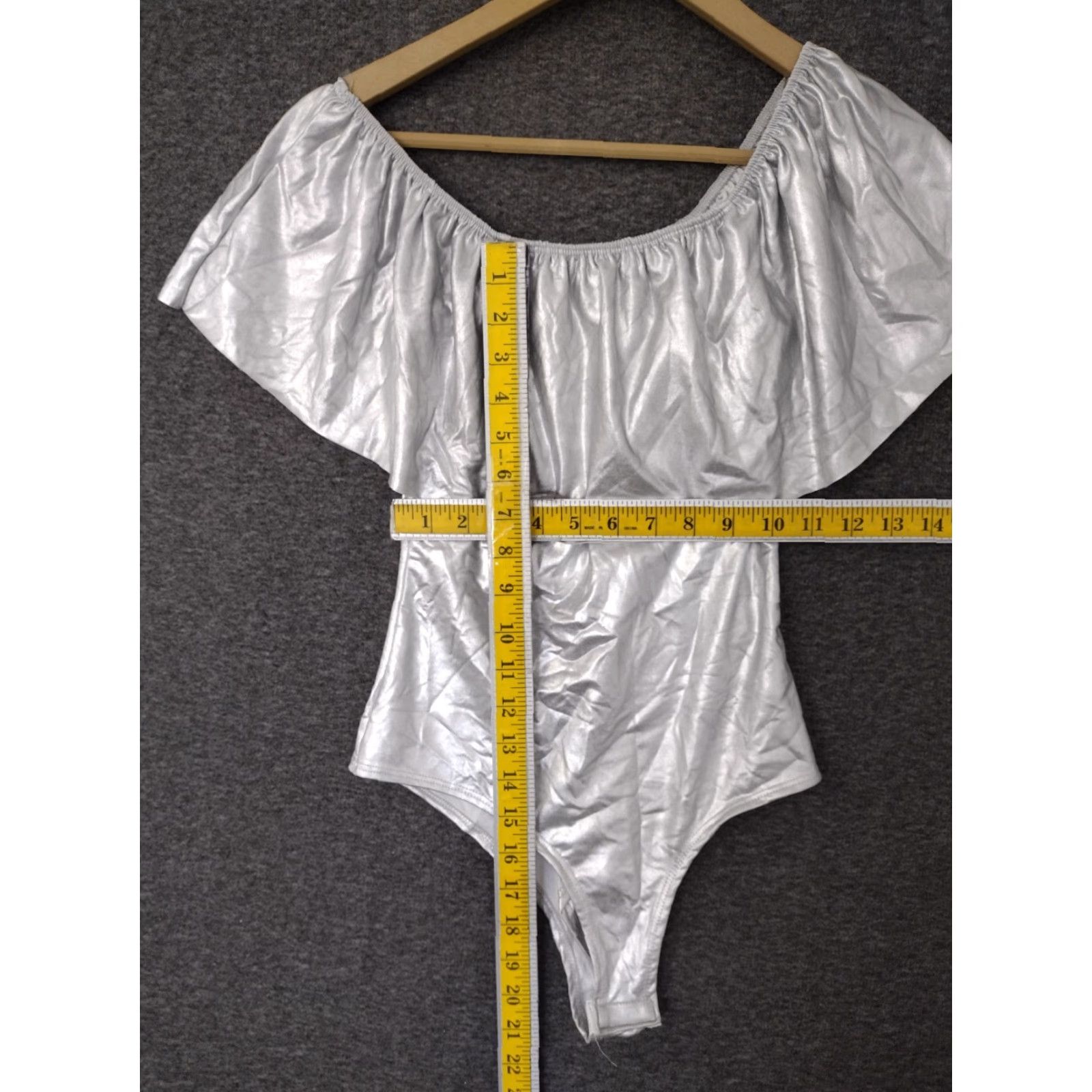 Vintage Codigo One Piece Bathing Suit M Off Shoulder Ruffles Silver Cheeky Womens Size M / US 6-8 / IT 42-44 - 5 Thumbnail