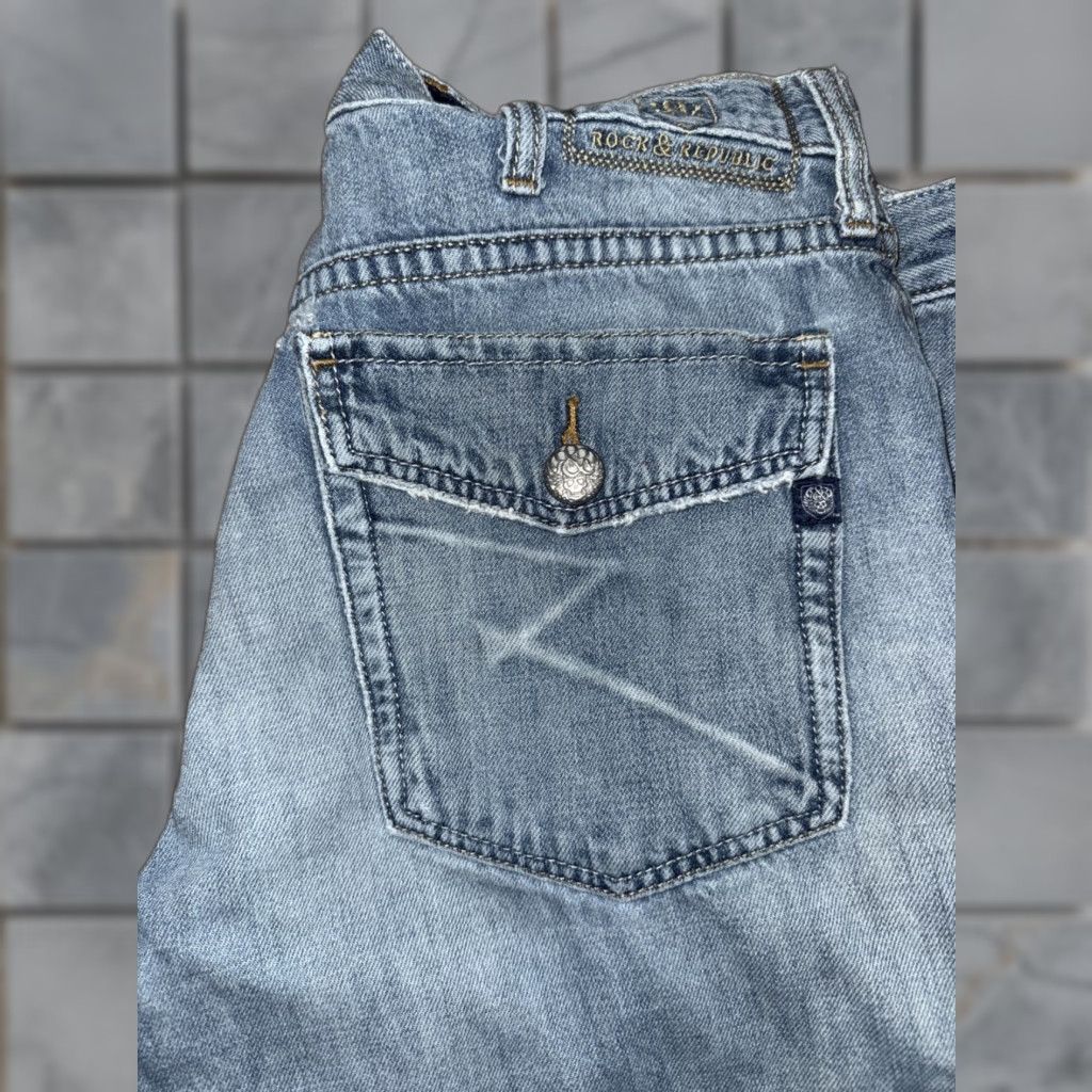Vintage VINTAGE Rock & Republic Jeans Men’s Distressed 34x32 Blue Straight Leg Denim Jeans Size US 34 / EU 50 - 1 Thumbnail