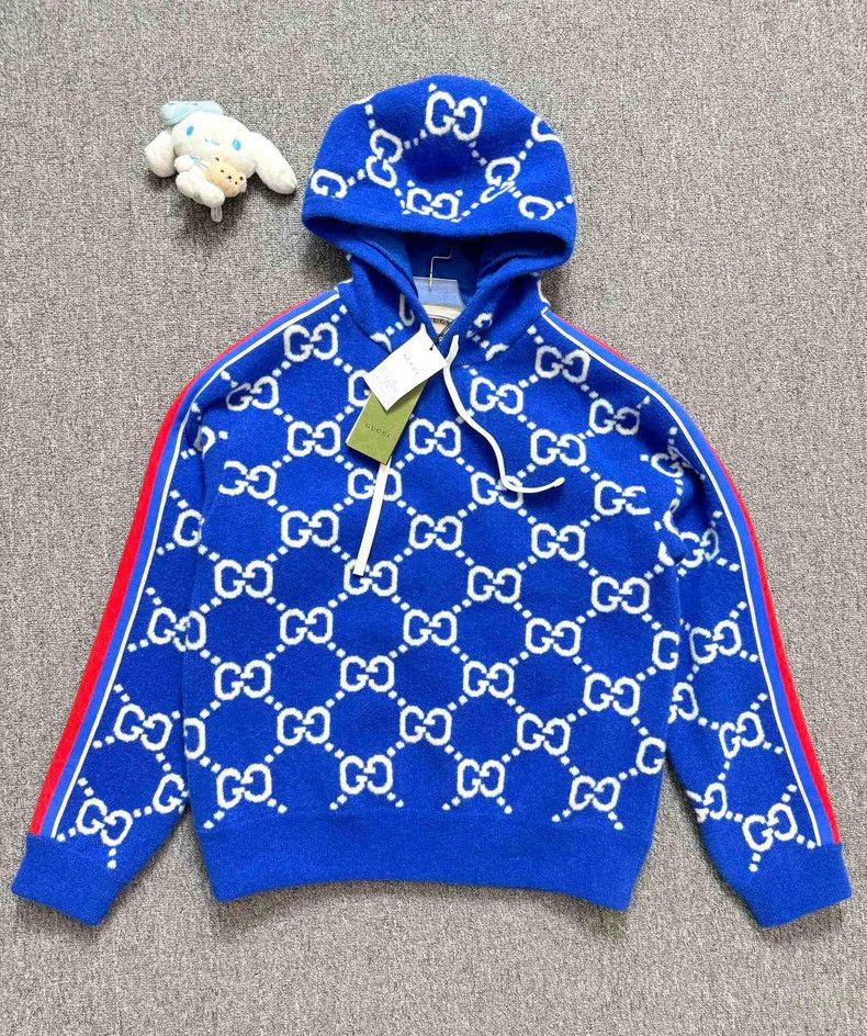 Gucci GucciNew blue plush jacquard full logo hoodie 2503-Nextarro Size US M / EU 48-50 / 2 - 1 Thumbnail