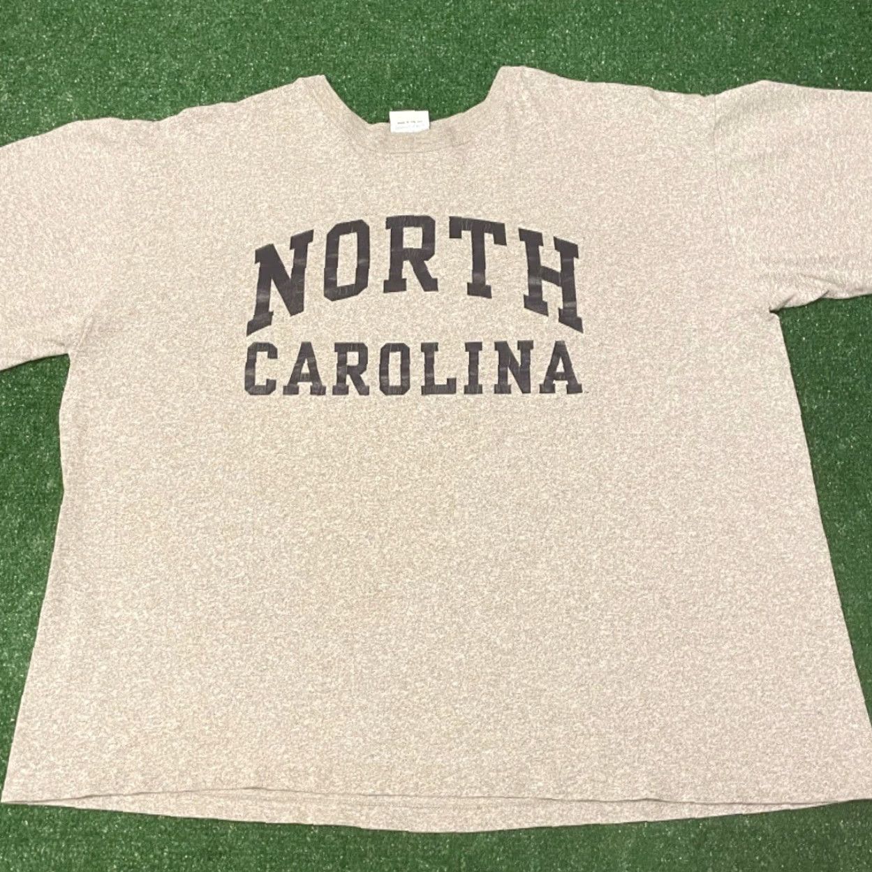 Vintage VINTAGE UNC Tar Heels North Carolina Student Store VTG Shirt Mens 2XL Gray 90s College USA Sports Shirt Mens XXL Size US XXL / EU 58 / 5 - 3 Thumbnail
