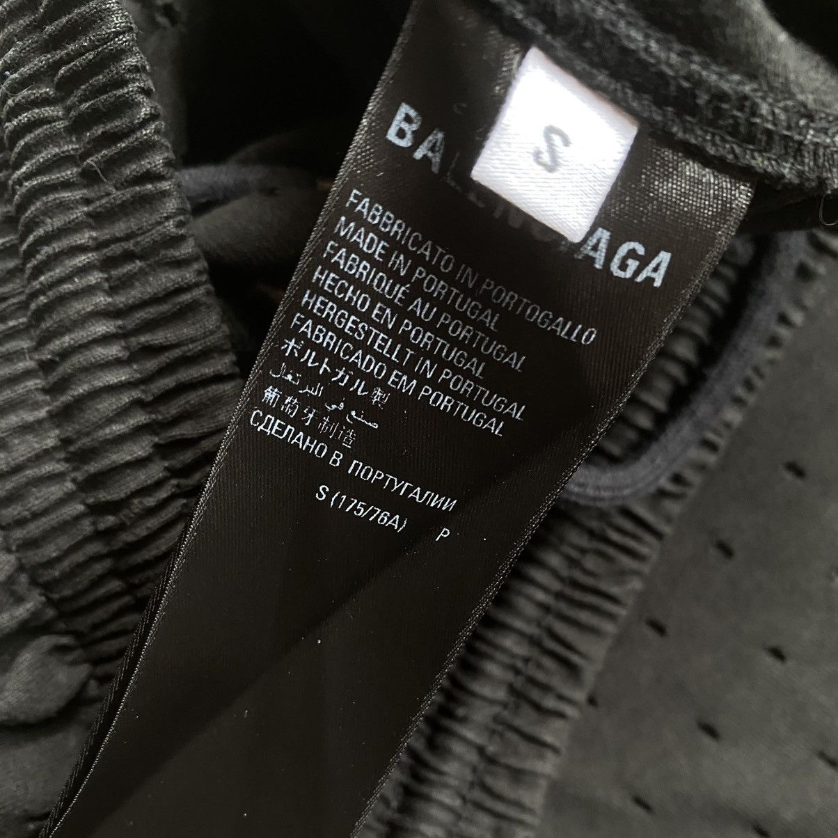 Balenciaga Balenciaga Perforated Gym Shorts Size US 32 / EU 48 - 5 Thumbnail