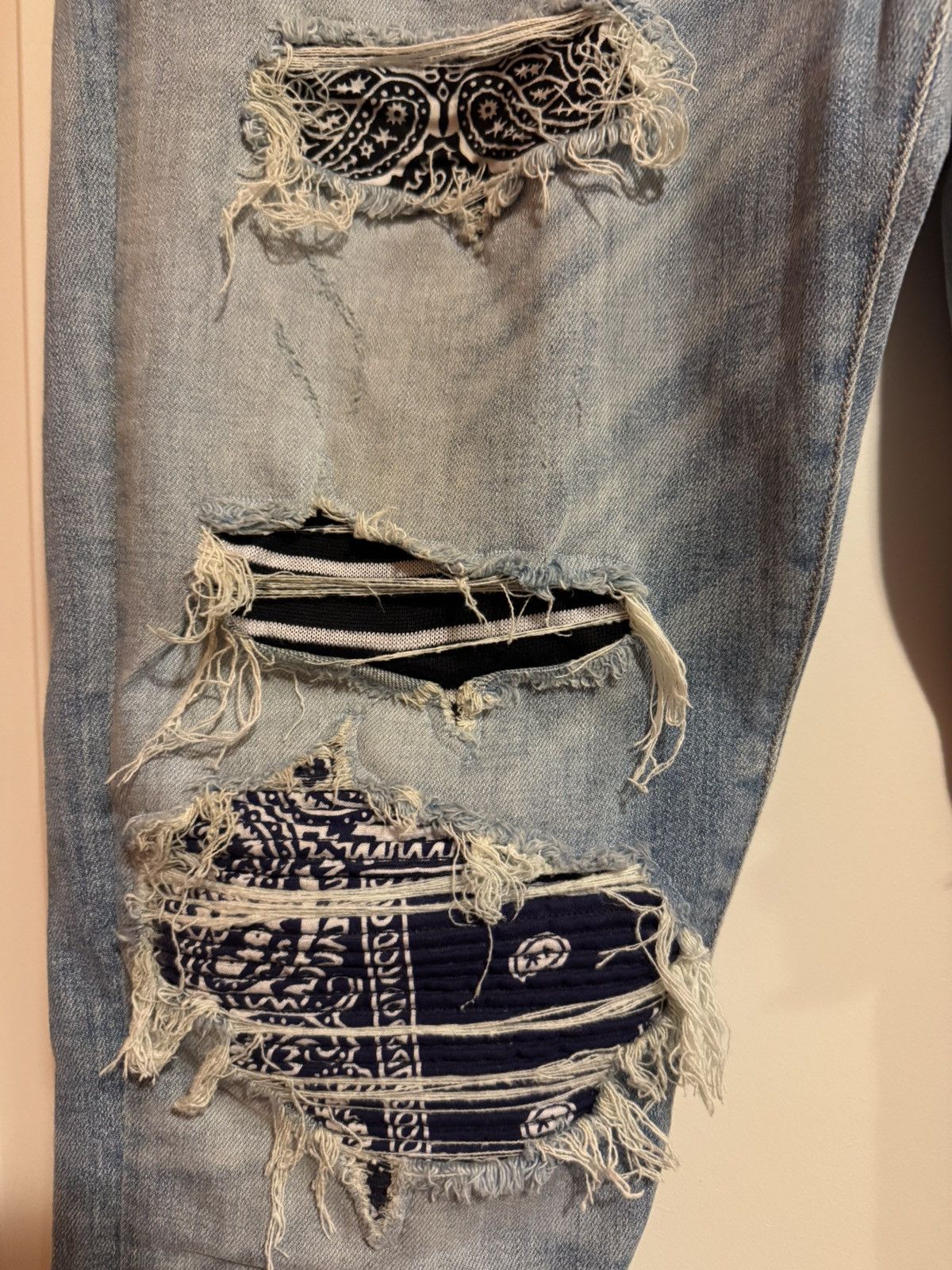 Amiri AMIRI Bandana Art Patch Skinny Denim Jeans Rosebowl Size 34 Size US 34 / EU 50 - 5 Thumbnail