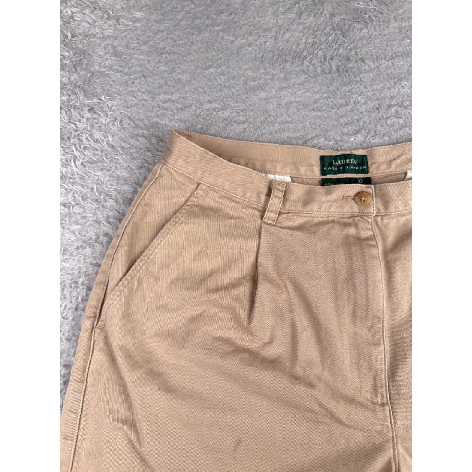 Ralph Lauren Lauren Ralph Lauren Shorts Women 12 Beige Twill Chino Pockets Flat Front Regular Rise 6 in Inseam 6 in Cotton Buttoned Front Womens Size 34" / US 12 / IT 48 - 4 Thumbnail