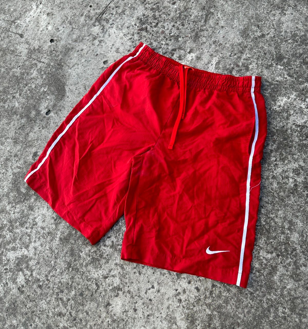 Pre-owned Nike X Vintage Y2k Vintage Nike Shorts Streetwear Casual Hype Vtg M In Red