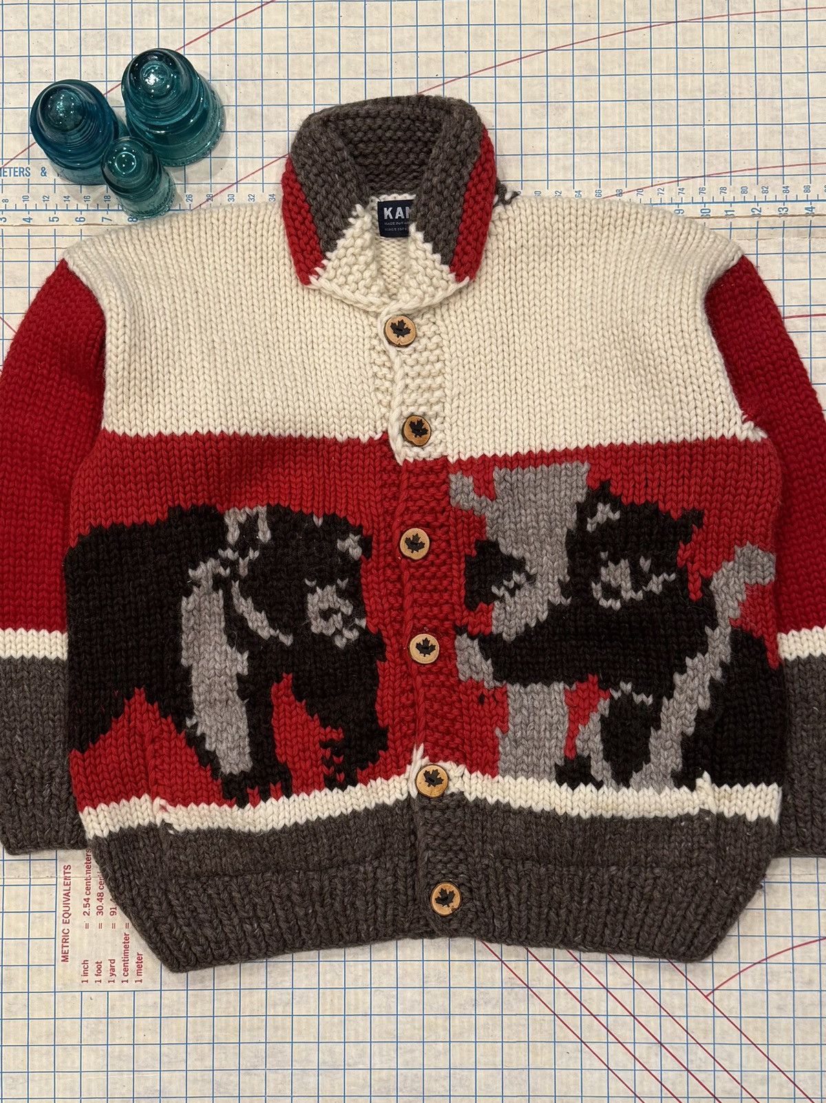 Kanata Hand Knits Kanata Hand Knit Bear Cowichan Style Sweater Fits XL Wool Size US XL / EU 56 / 4 - 2 Thumbnail