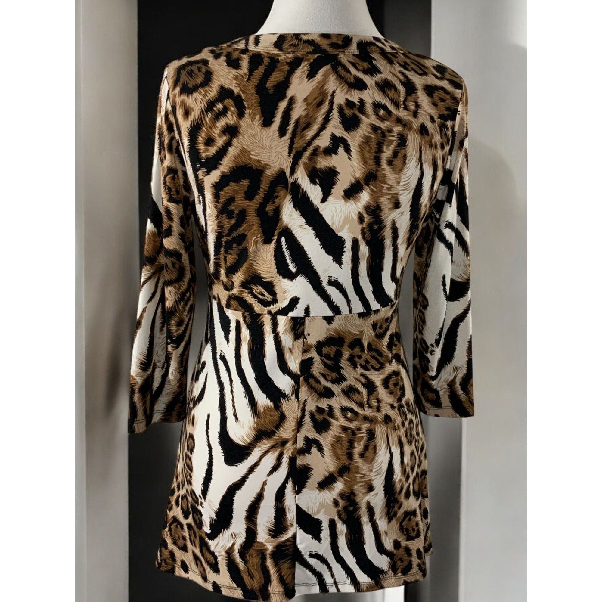 Designer Chaus Animal Print Brown Black Tunic Top Quarter Sleeve S Size S / US 4 / IT 40 - 9 Thumbnail