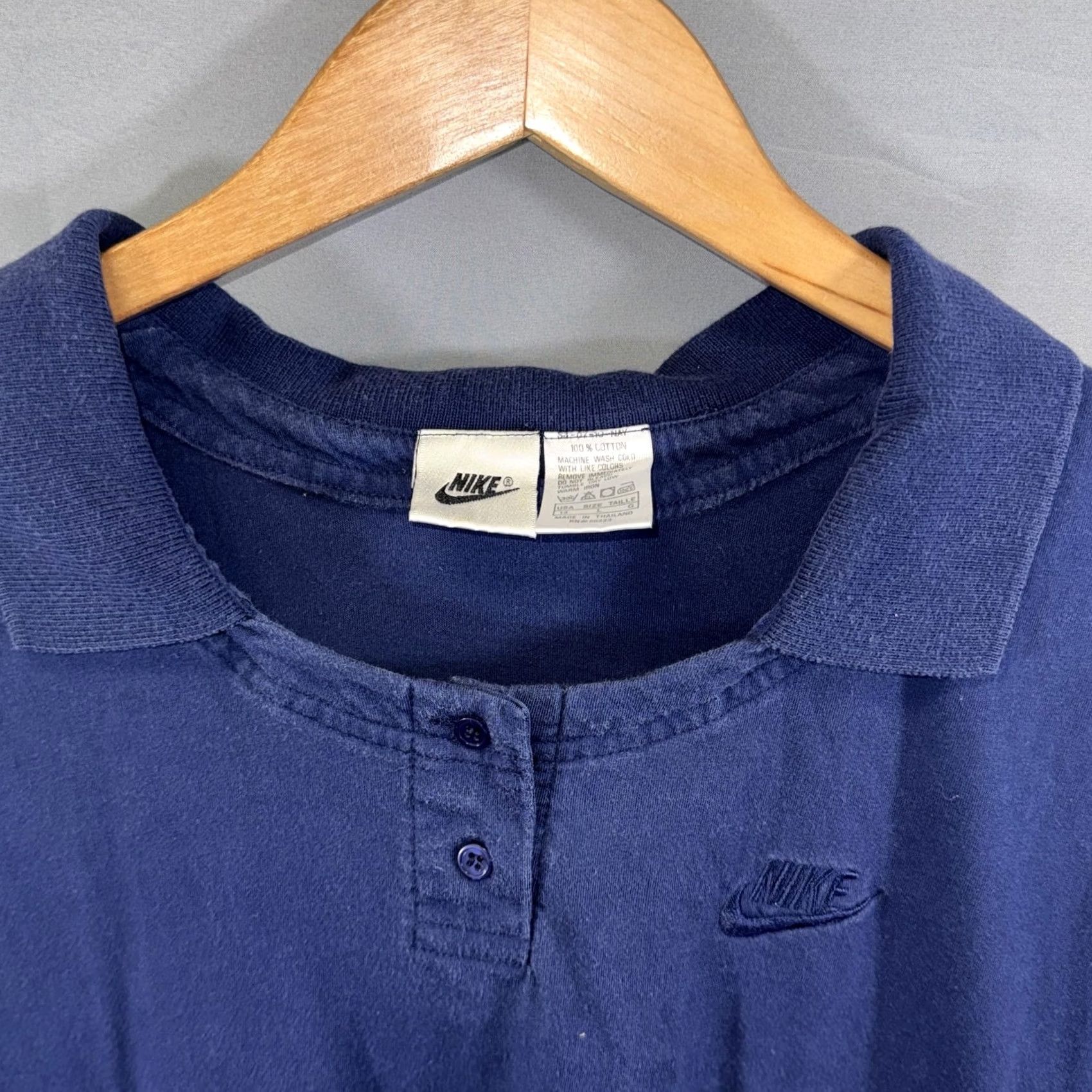 Nike Nike Polo Shirt Womens Large Navy Blue Embroidered Swoosh Collared Golf Casual Size L / US 10 / IT 46 - 3 Thumbnail