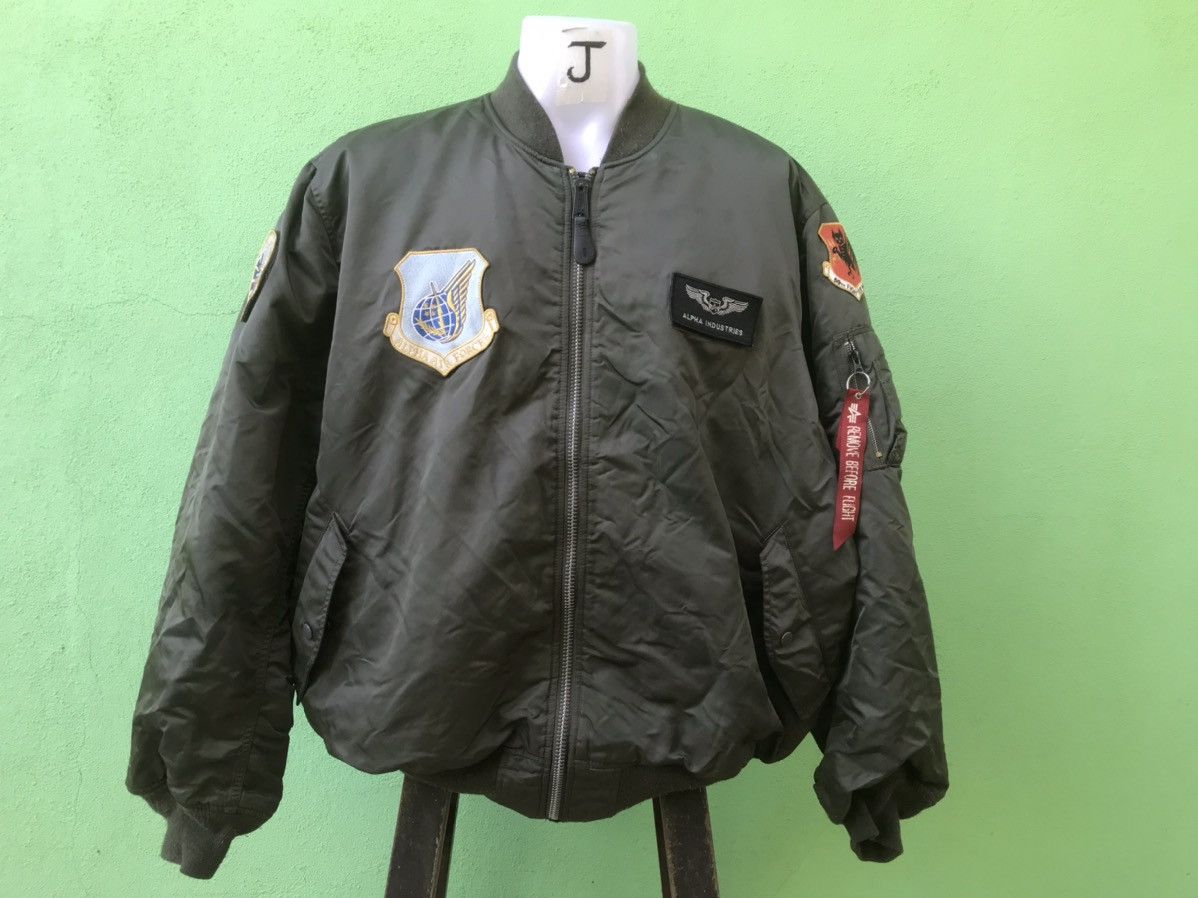 image of Alpha Industries Flyer’S Man Intermediate Jacket in Green, Men's (Size 2XL)