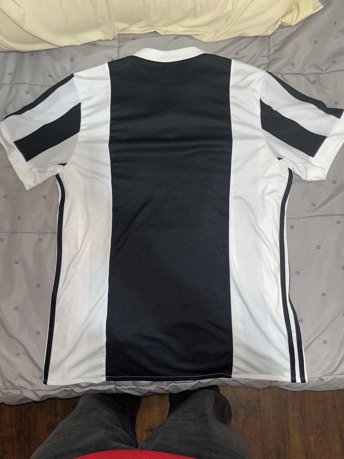Adidas Adidas Juventus Home Jersey 17/18 Size US L / EU 52-54 / 3 - 2 Thumbnail