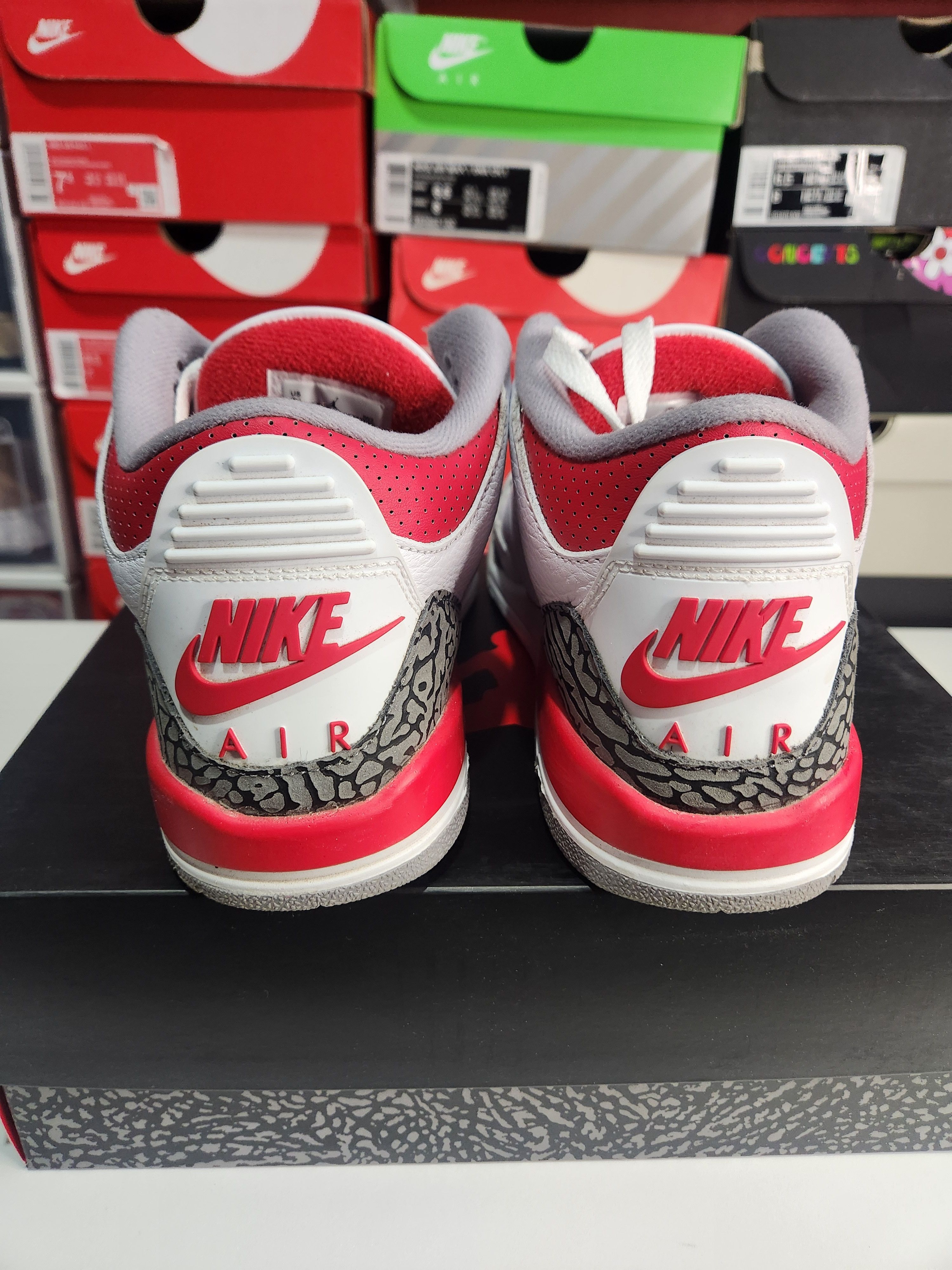 Jordan Brand Air Jordan 3 Fire Red Size US 7 / EU 40 - 2 Thumbnail