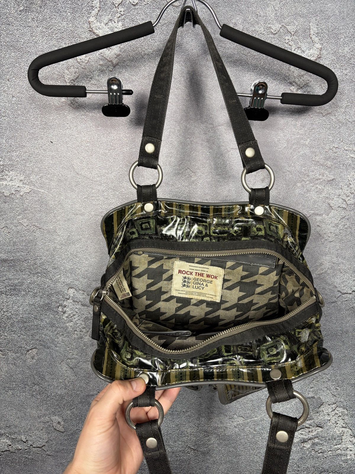 George Gina & Lucy Vintage George Gina Lucy GGL Rock the Wok Bag Size ONE SIZE - 16 Thumbnail
