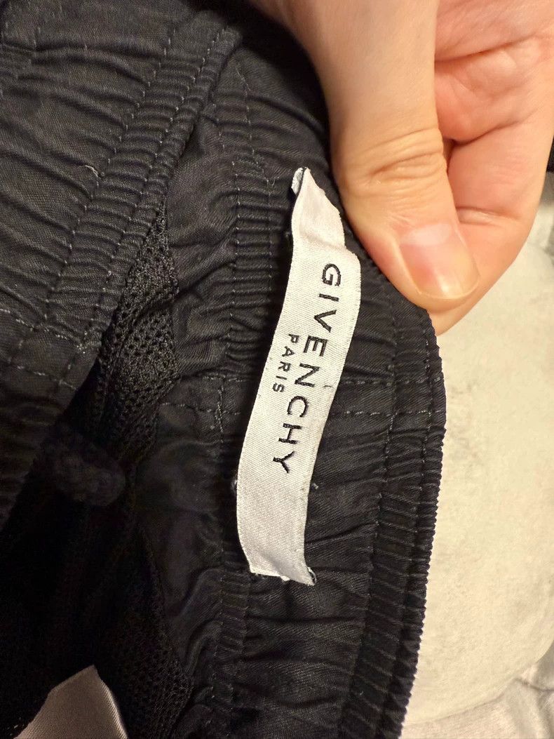 Givenchy Givenchy SizeS Shorts, Five-inch Shorts Size US 28 / EU 44 - 4 Thumbnail