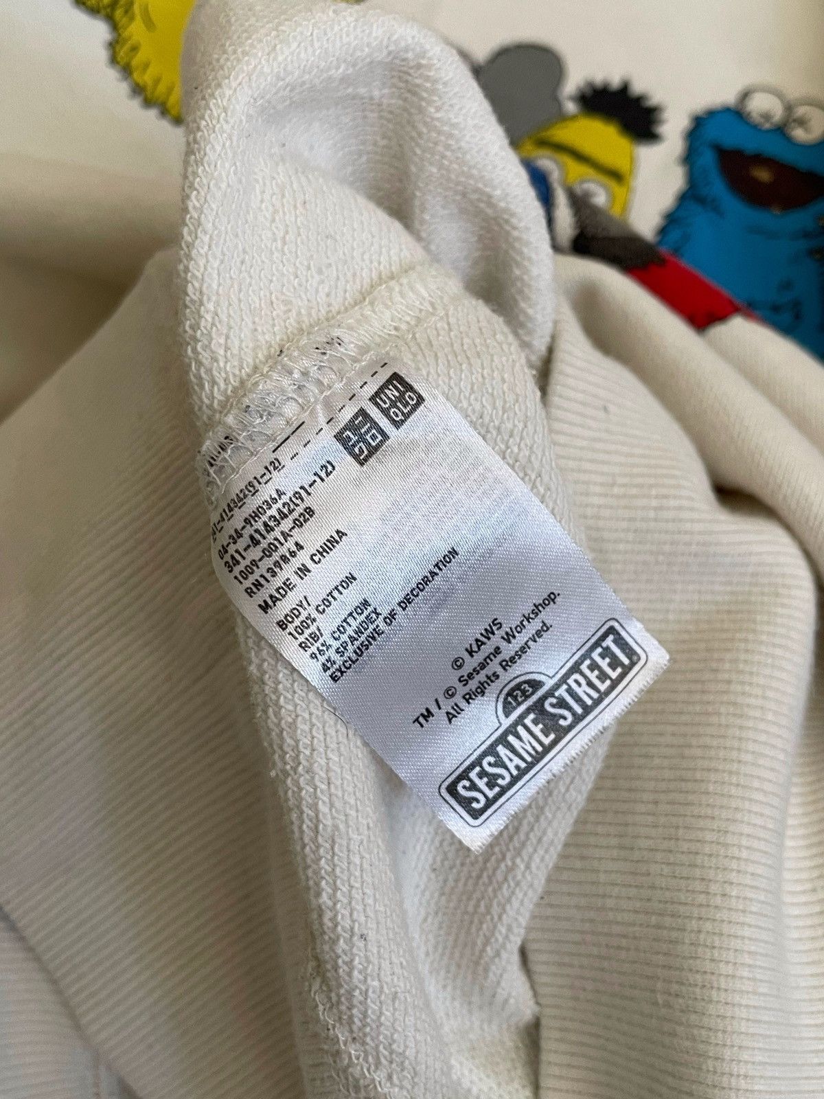 Kaws × Uniqlo Kaws x Uniqlo sweatshirt Size US S / EU 44-46 / 1 - 6 Thumbnail
