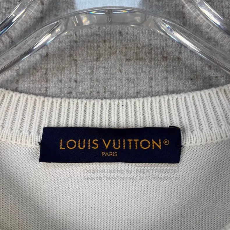 Louis Vuitton Louis Vuitton Chest Pin Logo Print Crew Neck Short Sleeve Size US L / EU 52-54 / 3 - 4 Thumbnail