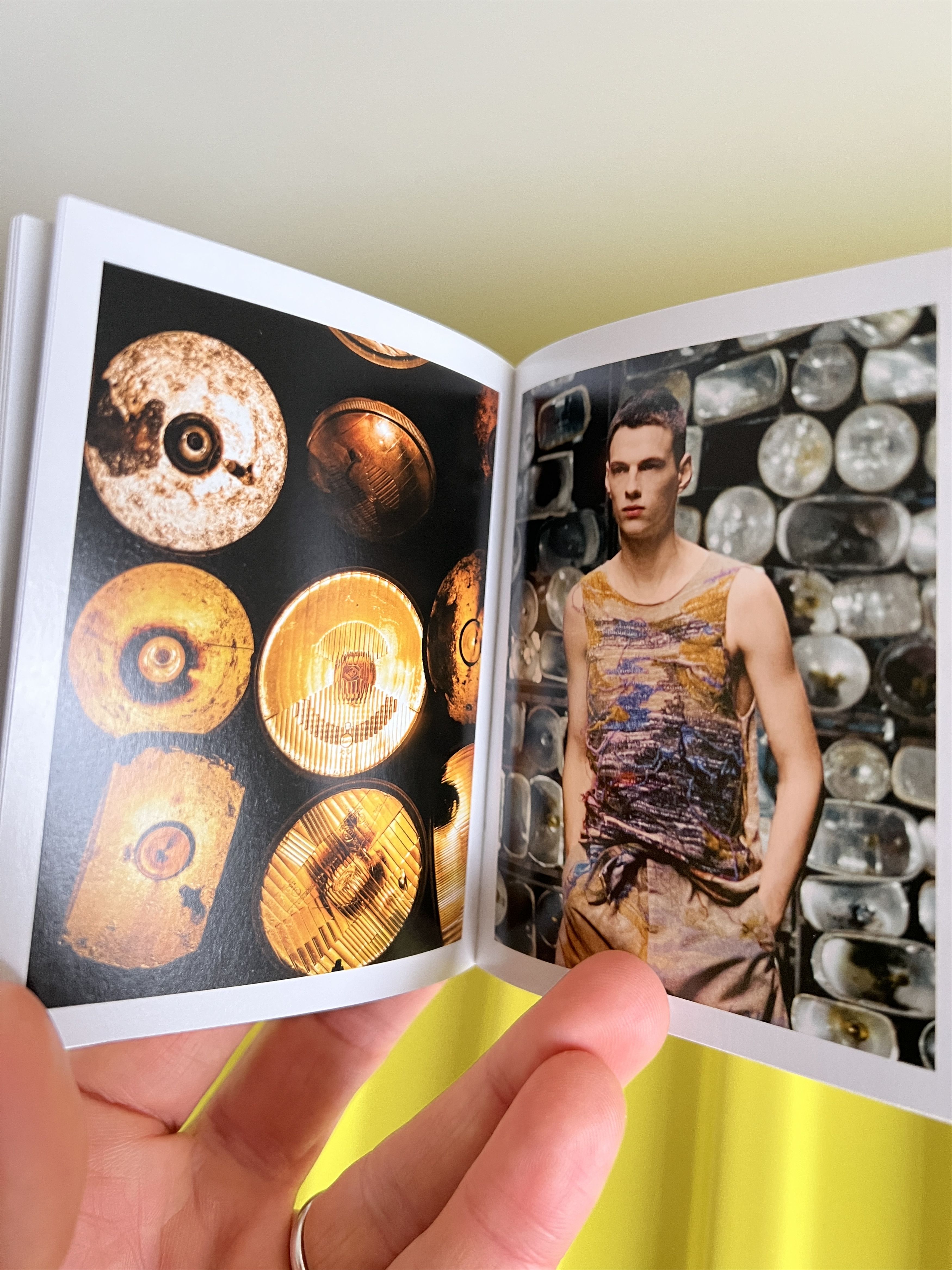 Dries Van Noten Dries Van Noten Lookbook SS/17 Size ONE SIZE - 4 Thumbnail
