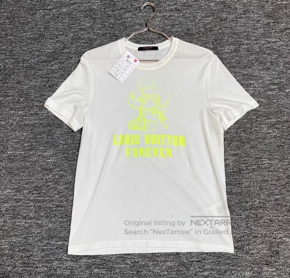 Louis Vuitton White Short-Sleeve Graphic T-Shirt. Size US S / EU 44-46 / 1 - 1 Thumbnail