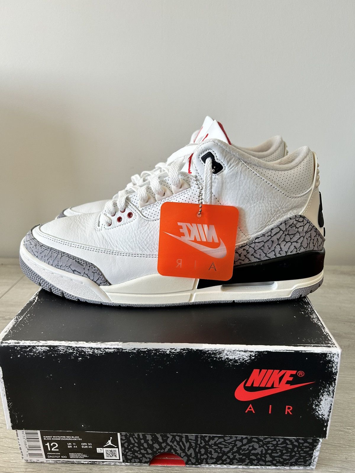 nike air jordan 3 retro white cement