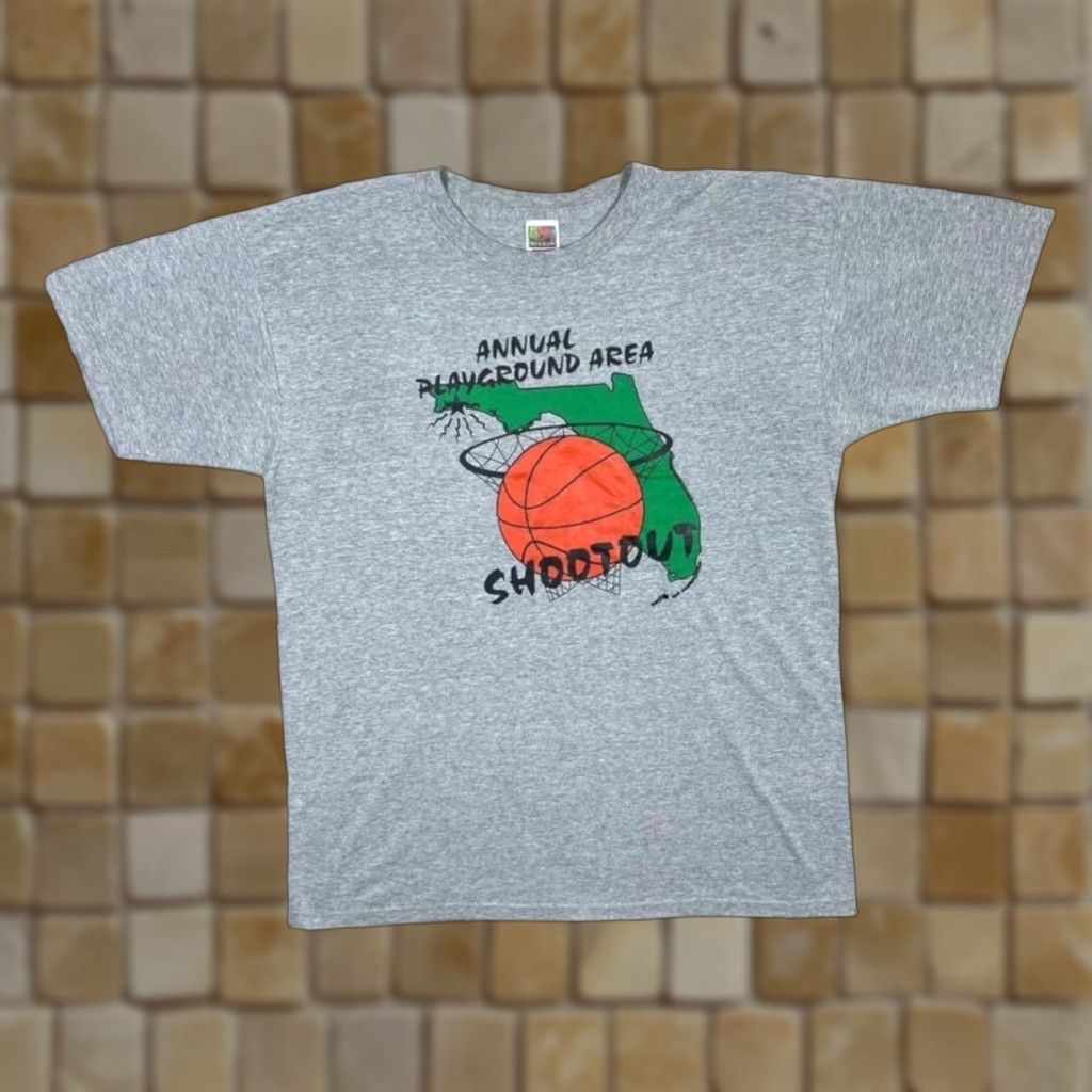 Fruit Of The Loom Vintage Fruit of the Loom T-Shirt Graphic Print XL Mens Grey 1990s Playground Area Shootout Basketball Souvenir Shirt Size US XL / EU 56 / 4 - 1 Thumbnail