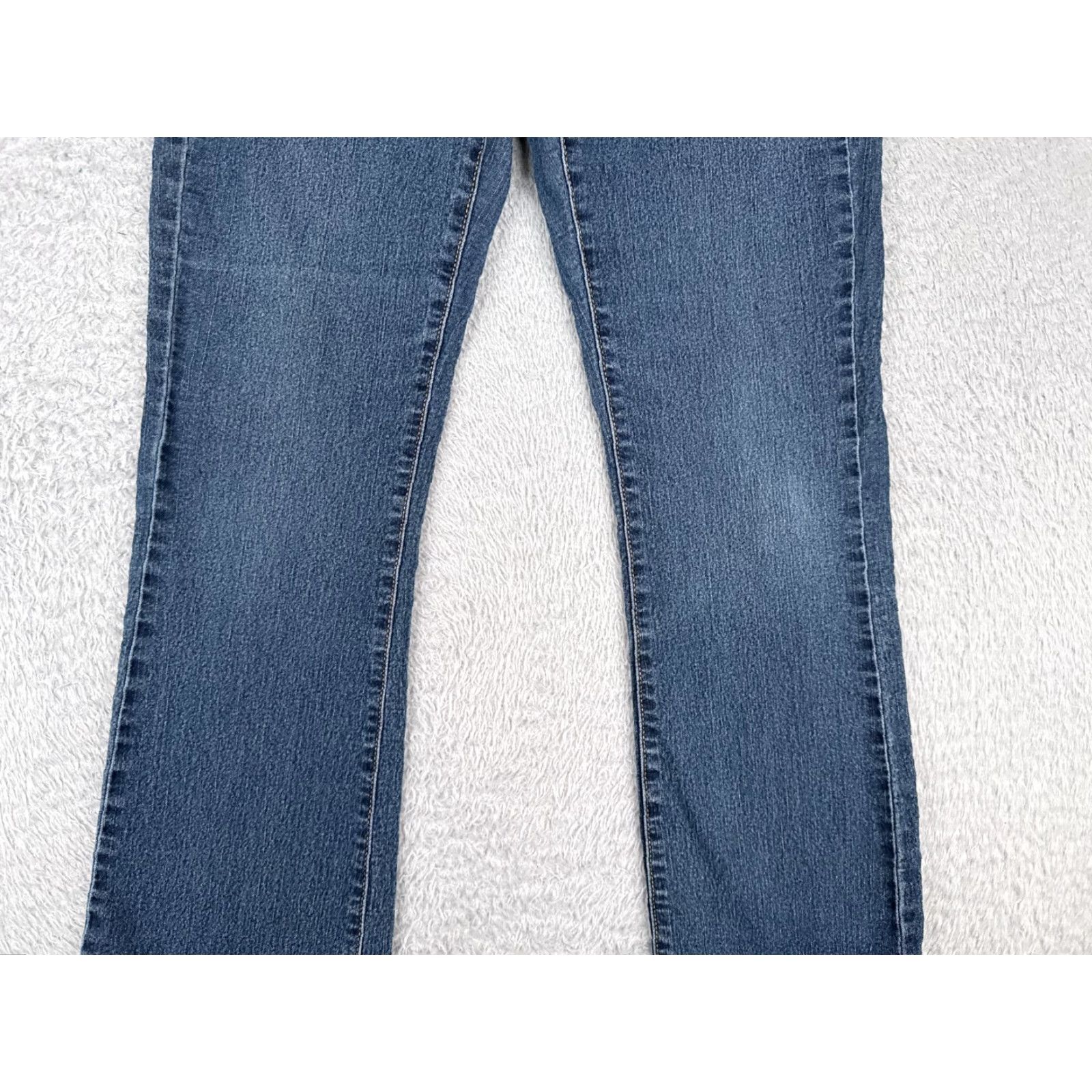 Levi's Levi's Women's Jeans Bootcut 24 Inseam Blue Denim Mid Rise Stretch Pockets 2010s Casual Fall Winter Womens Size 42" / US 20 - 3 Thumbnail