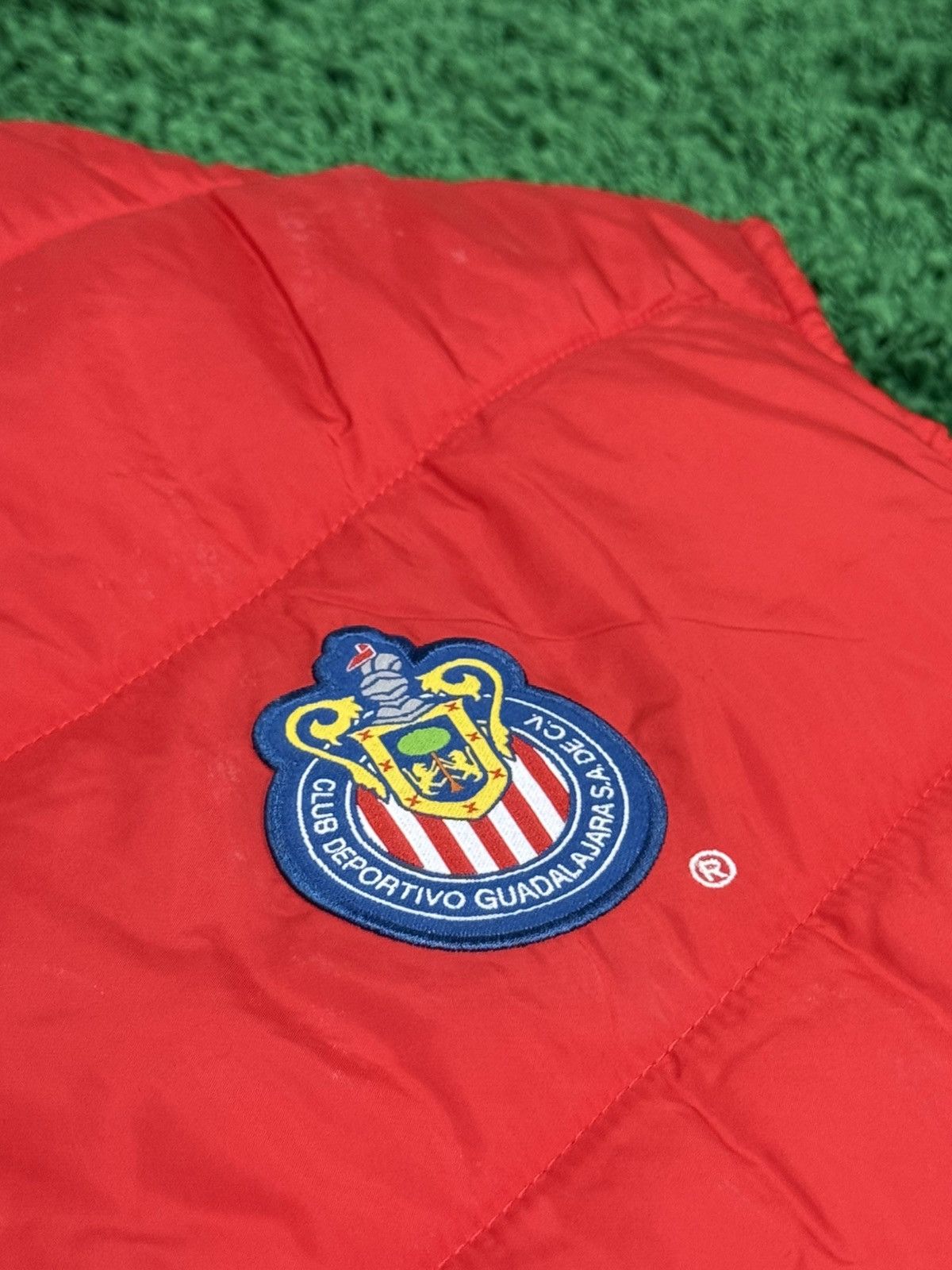 Vintage Chivas Guadalajara Football Puffy Puff Nutspe Soccer Vest Size US XXL / EU 58 / 5 - 3 Thumbnail