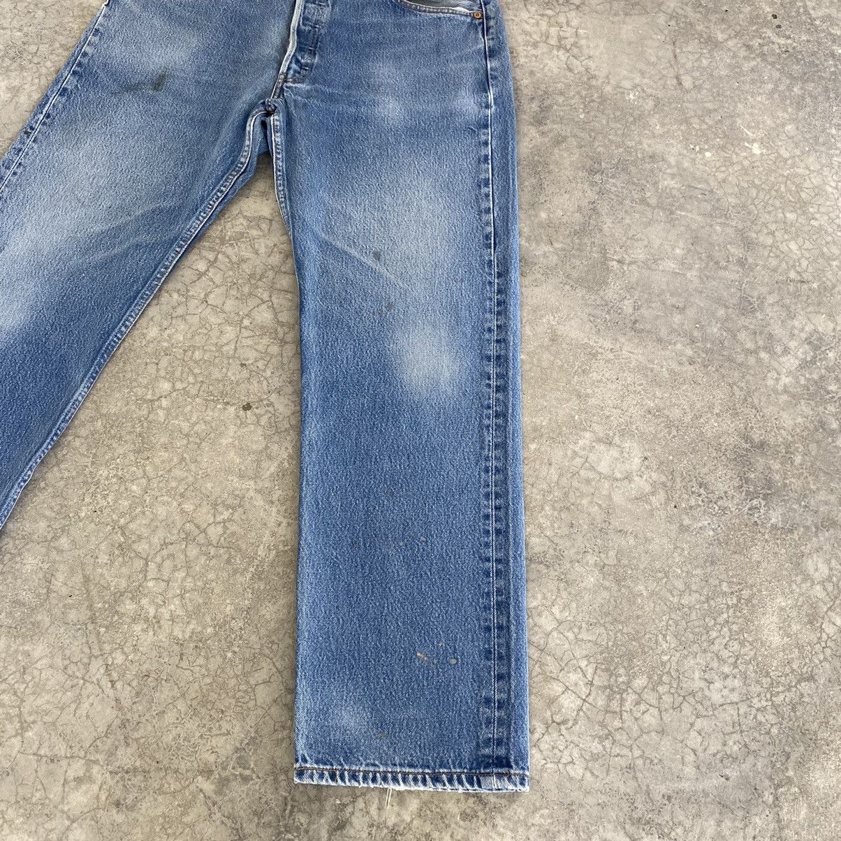 Levi's Size 36x30 VTG Late 90’s Levis 501 Stonewashed Blue Jeans Size US 36 / EU 52 - 9 Thumbnail