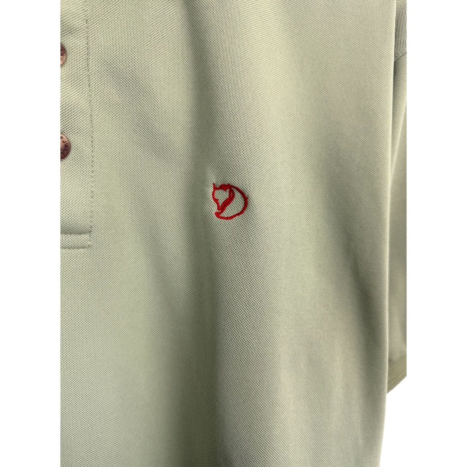 Olive Fjallraven Outdoor Polo Shirt Rare Retro Hype Y2K olive color size XL regular Size US XL / EU 56 / 4 - 4 Thumbnail
