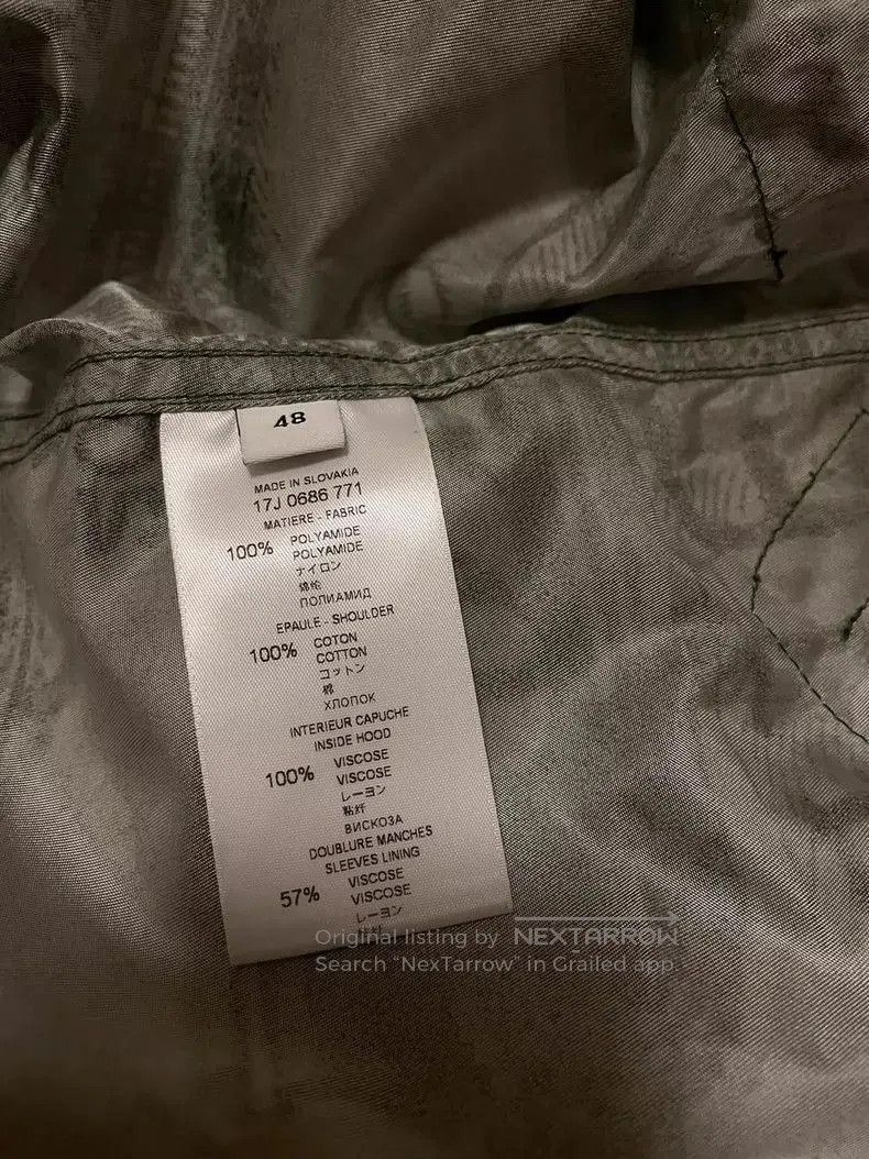 Givenchy Givenchy Runway Jacket with Removable Sleeves. Size US M / EU 48-50 / 2 - 5 Thumbnail