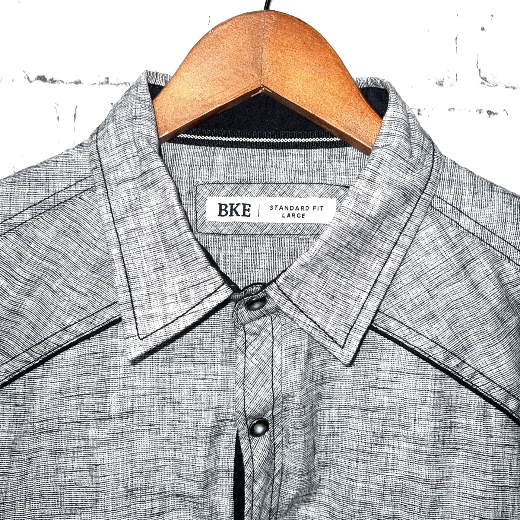 BKE VINTAGE BKE Shirt Men's Button-Up Gray Long Sleeve L Size Buckle Accents Button Size US L / EU 52-54 / 3 - 2 Thumbnail
