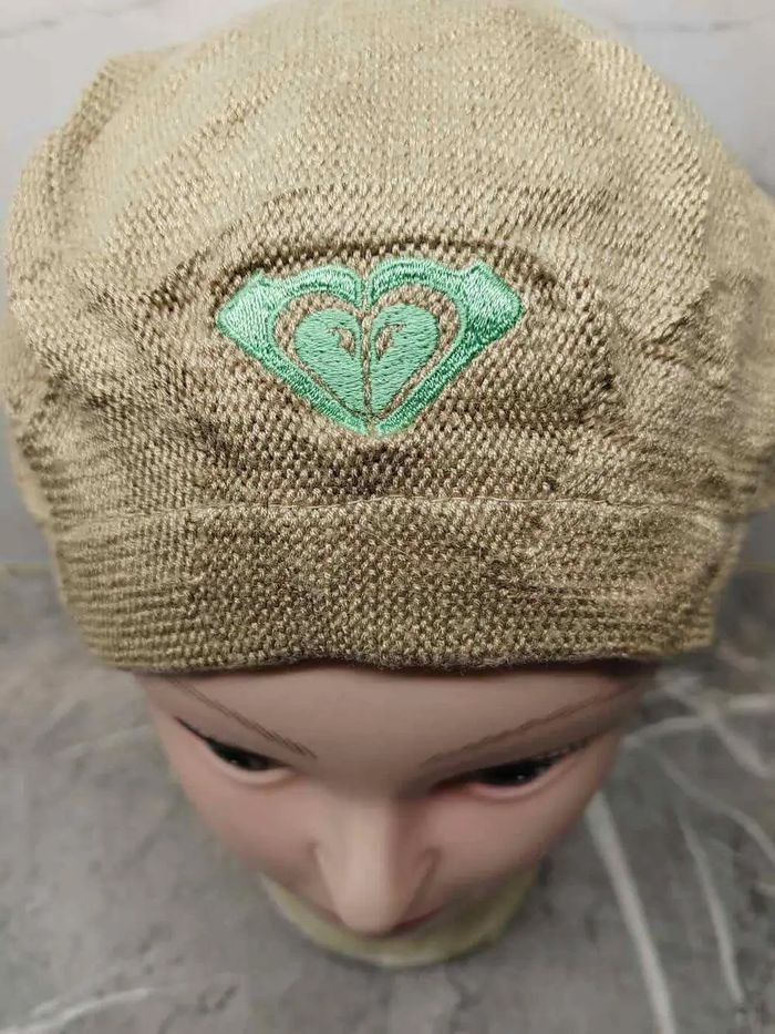Quicksilver Vintage Roxy Snowcap Beanie Size ONE SIZE - 3 Thumbnail