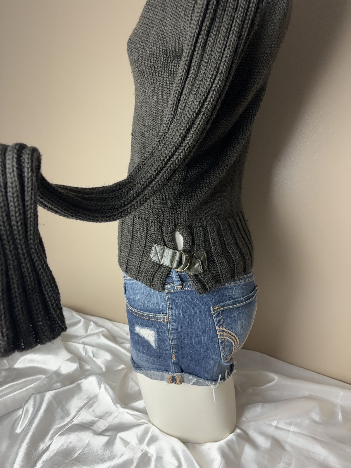 Vintage Avant garde belted vintage knit wool sweater Size M / US 6-8 / IT 42-44 - 3 Thumbnail
