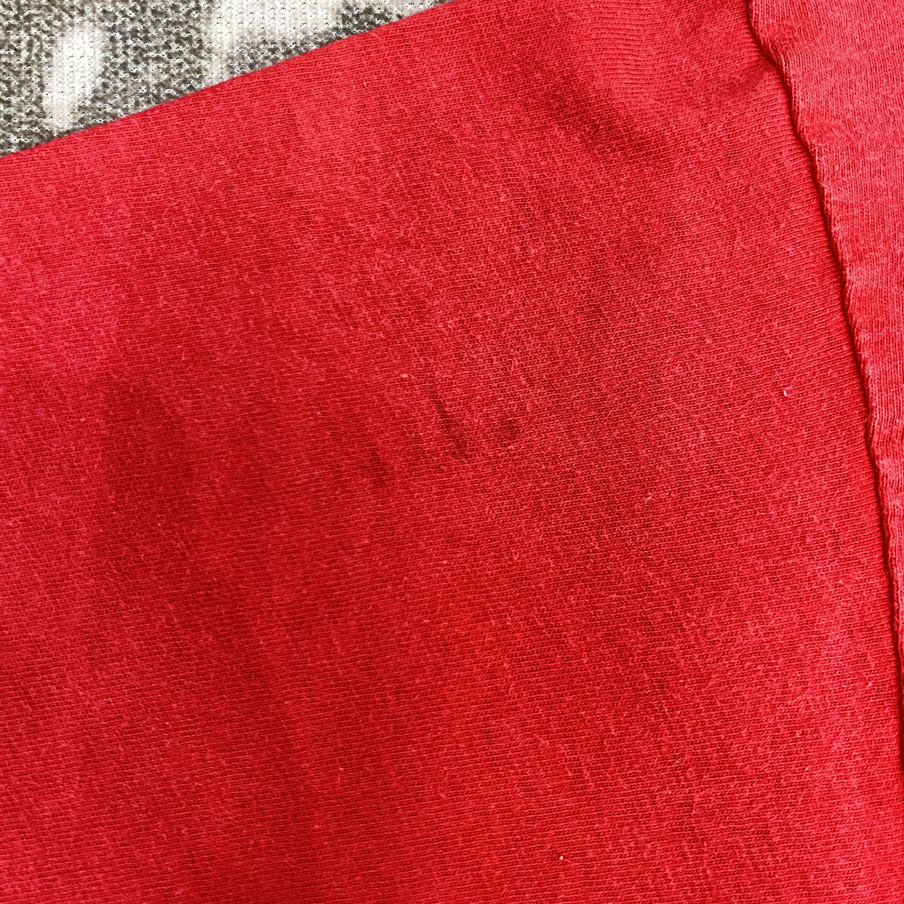 Vintage Shark Wear Large t-shirt - L080