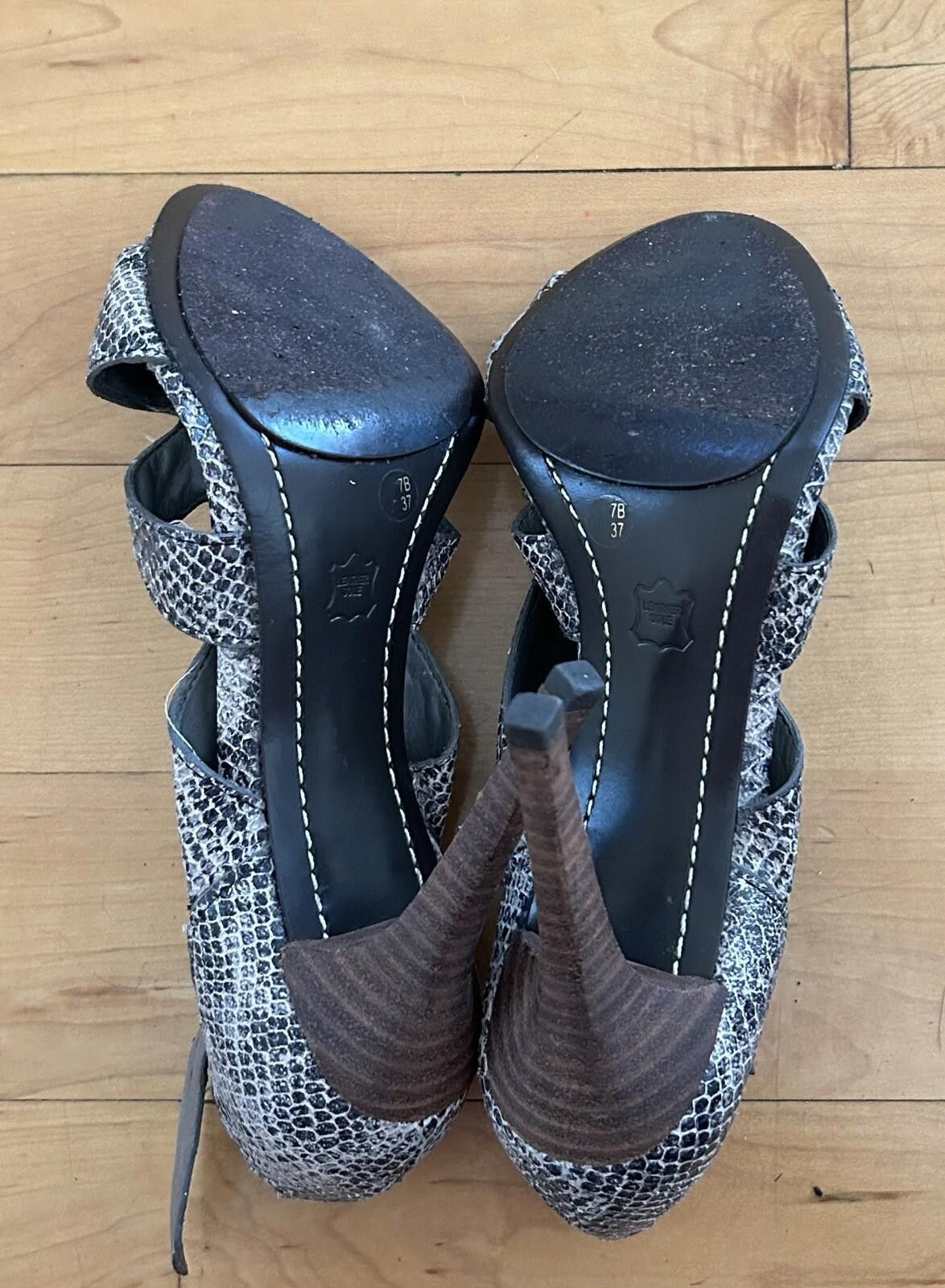 Bcbgmaxazria BCBG Maxazria Leather Snake Print Heels PeepToe Sz8 Stiletto Size US 7 / IT 37 - 5 Thumbnail