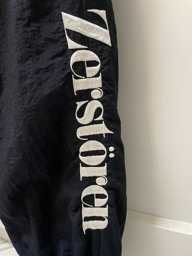 Undercover Undercover size 2 Corset Black Sweatpants Size US 28 / EU 44 - 4 Thumbnail