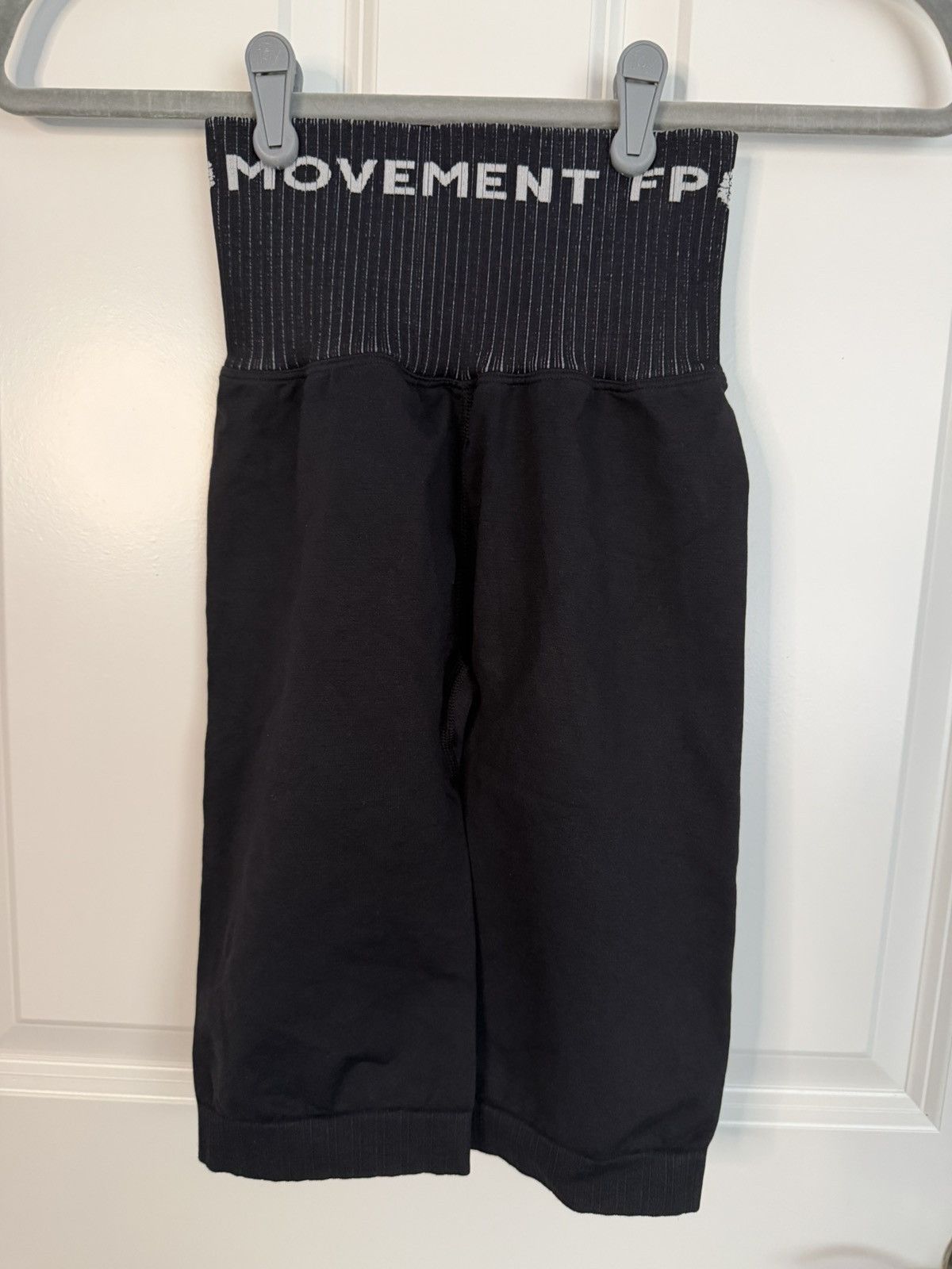 Free People FP Movement Bike Shorts - Black size XS/s Size 26" / US 2 / IT 38 - 2 Thumbnail