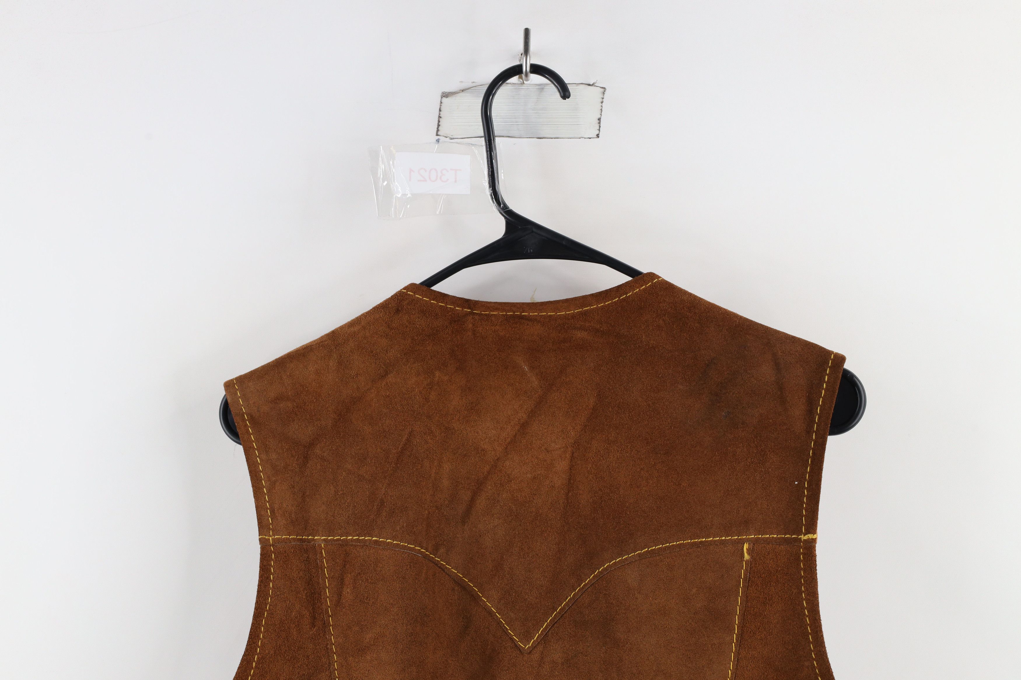 Vintage Vintage 70s Streetwear Suede Leather Western Vest Jacket USA Size US L / EU 52-54 / 3 - 15 Thumbnail