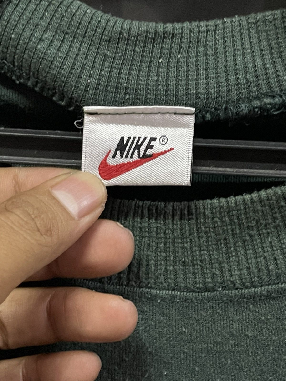 Nike Vintage Nike Swoosh Sweatshirt🔥🔥🔥 Size US XL / EU 56 / 4 - 2 Thumbnail