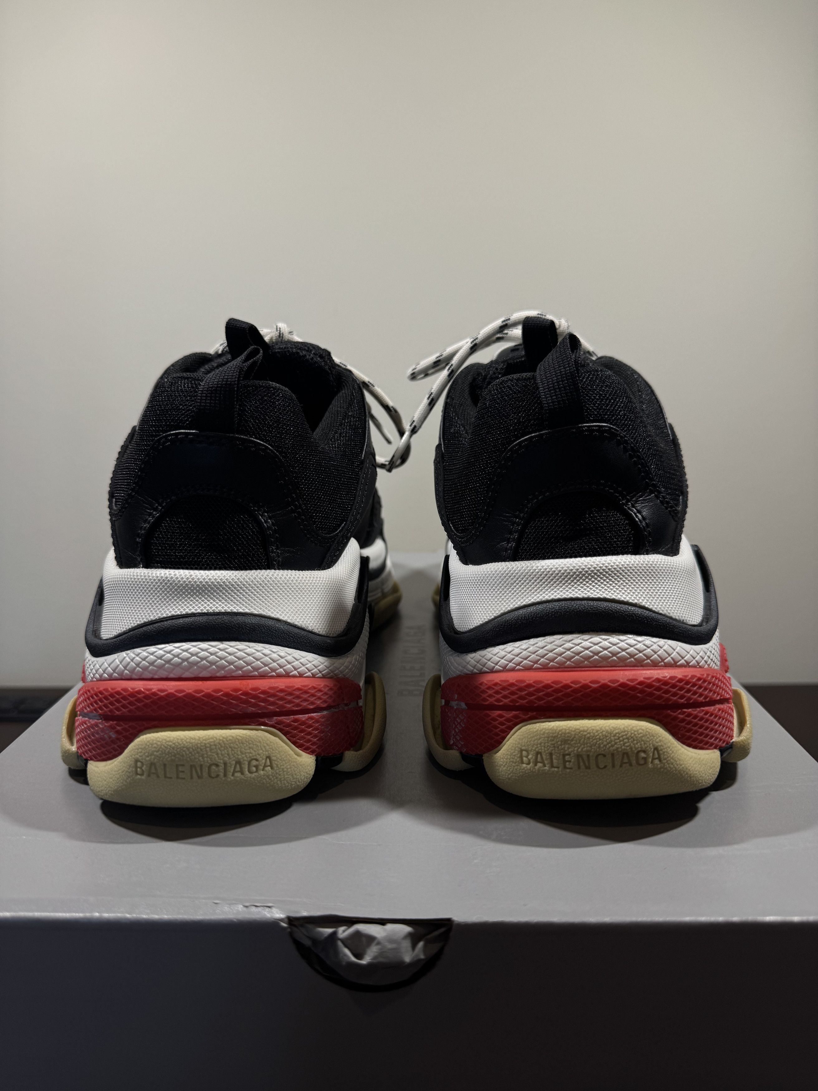 Balenciaga Balenciaga Triple S Black / Red / White EU 42 / US 9 Size US 9 / EU 42 - 4 Thumbnail