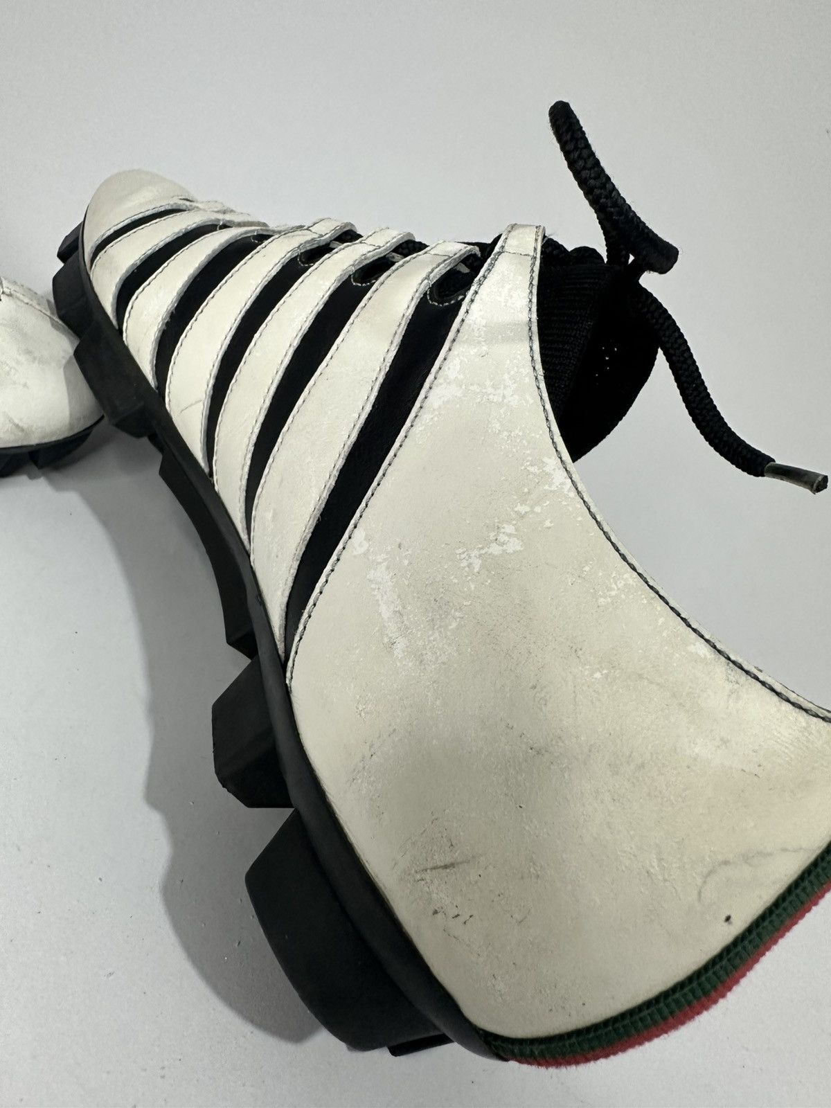 Gucci Gucci Football Predator Mecurials Lion Head Logo Sneakers. Size US 10 / EU 43 - 9 Thumbnail