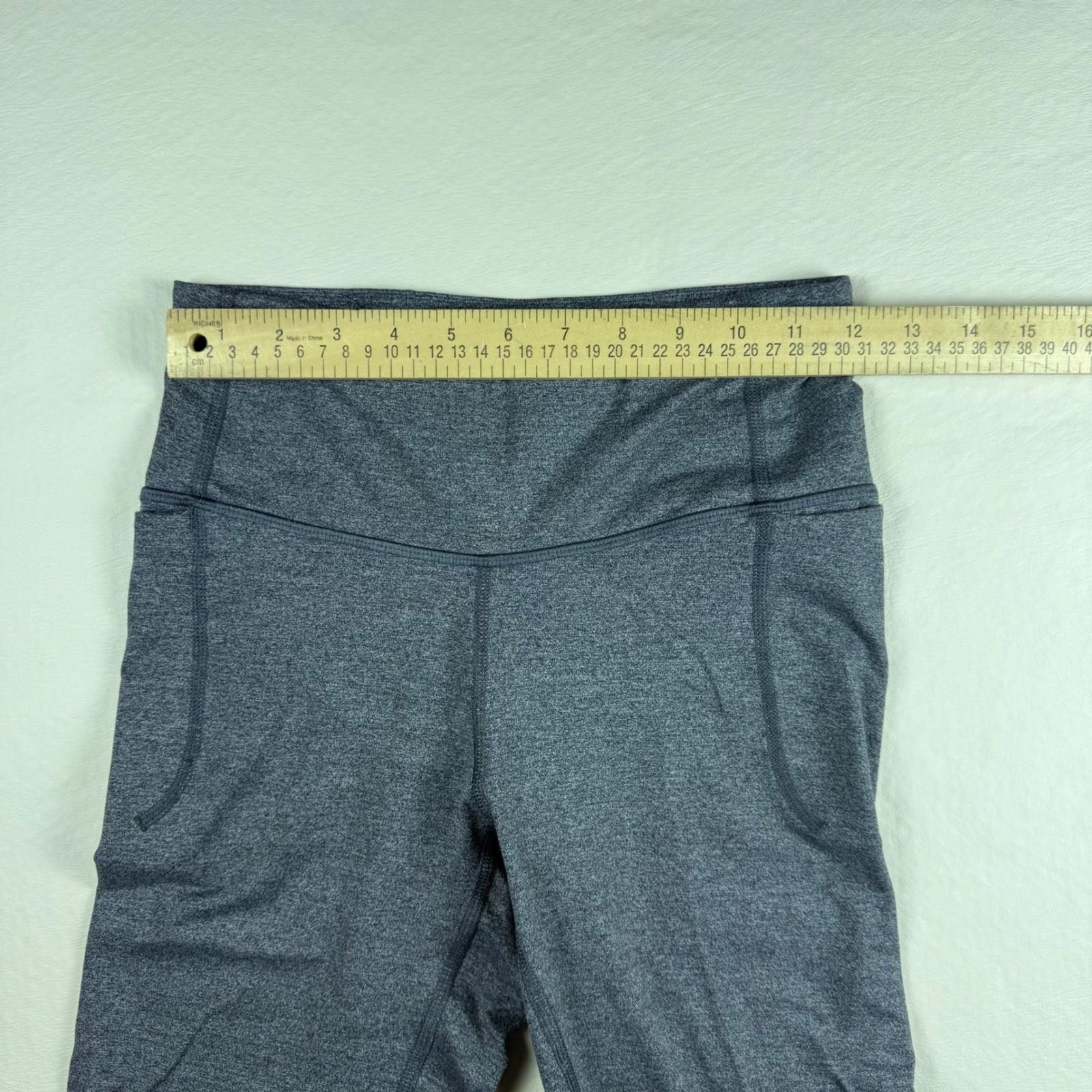 Under Armour Under Armour Women High Rise Cropped Leggings with Pockets S Size 28" / US 6 / IT 42 - 7 Thumbnail