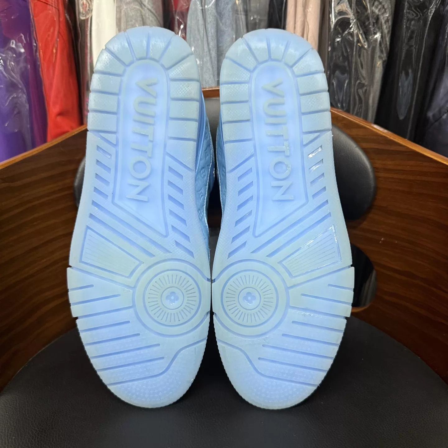 Louis Vuitton LV Trainer Blue Embossed Monogram Blue Art Gallery 8/42 Size US 9 / EU 42 - 9 Thumbnail
