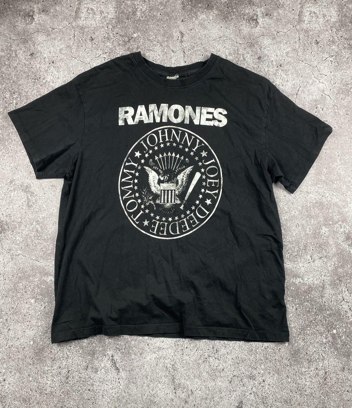 Band Tees Ramones Graphic Band T-Shirt Men’s 2XL Black Punk Rock Tee Size US M / EU 48-50 / 2 - 1 Thumbnail